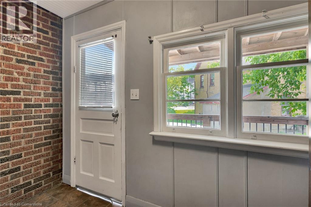 Property at 8 WRIGHT Avenue image 5