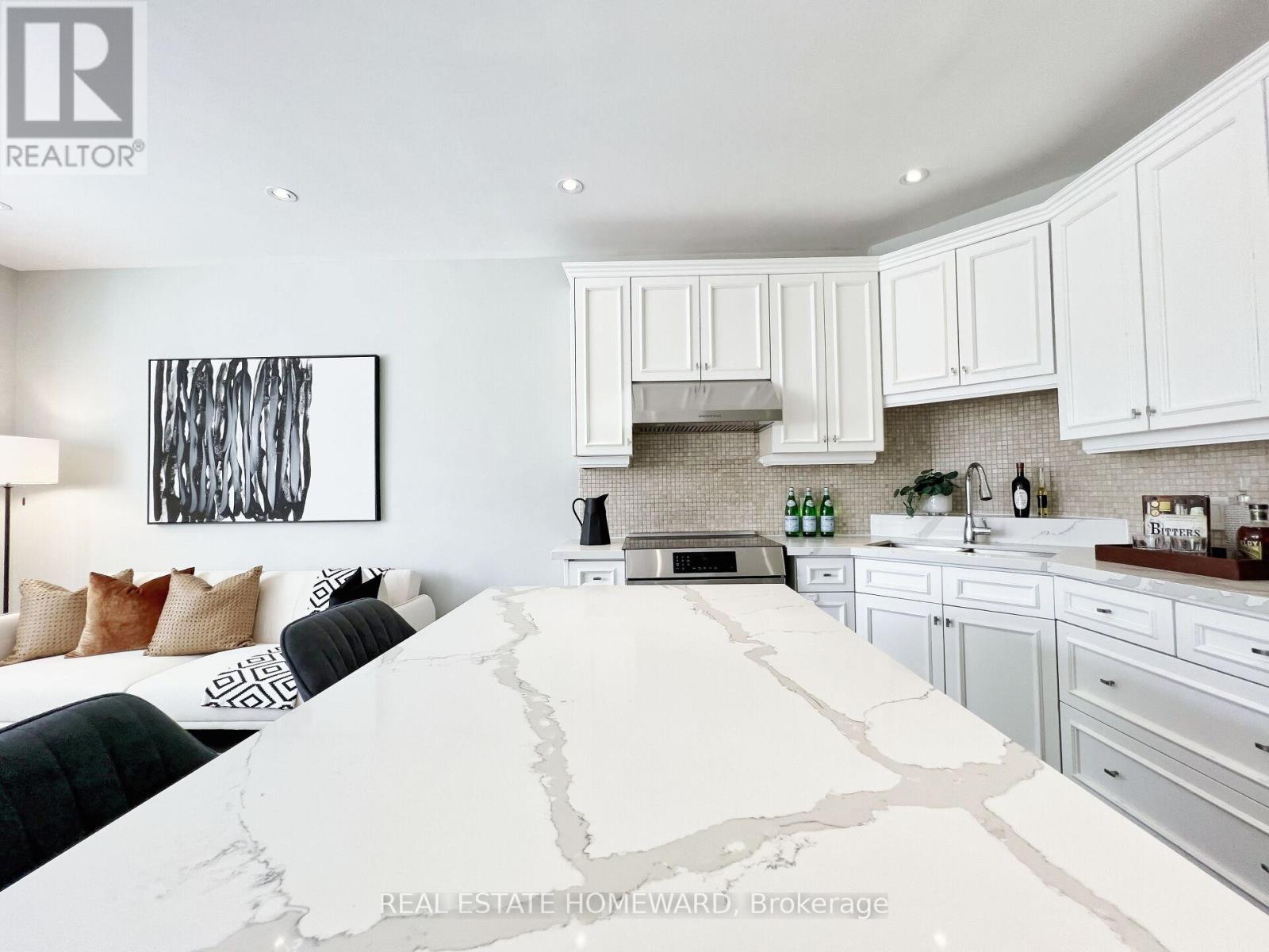 307 Deloraine Avenue, Toronto, Ontario  M5M 2B4 - Photo 11 - C12405578