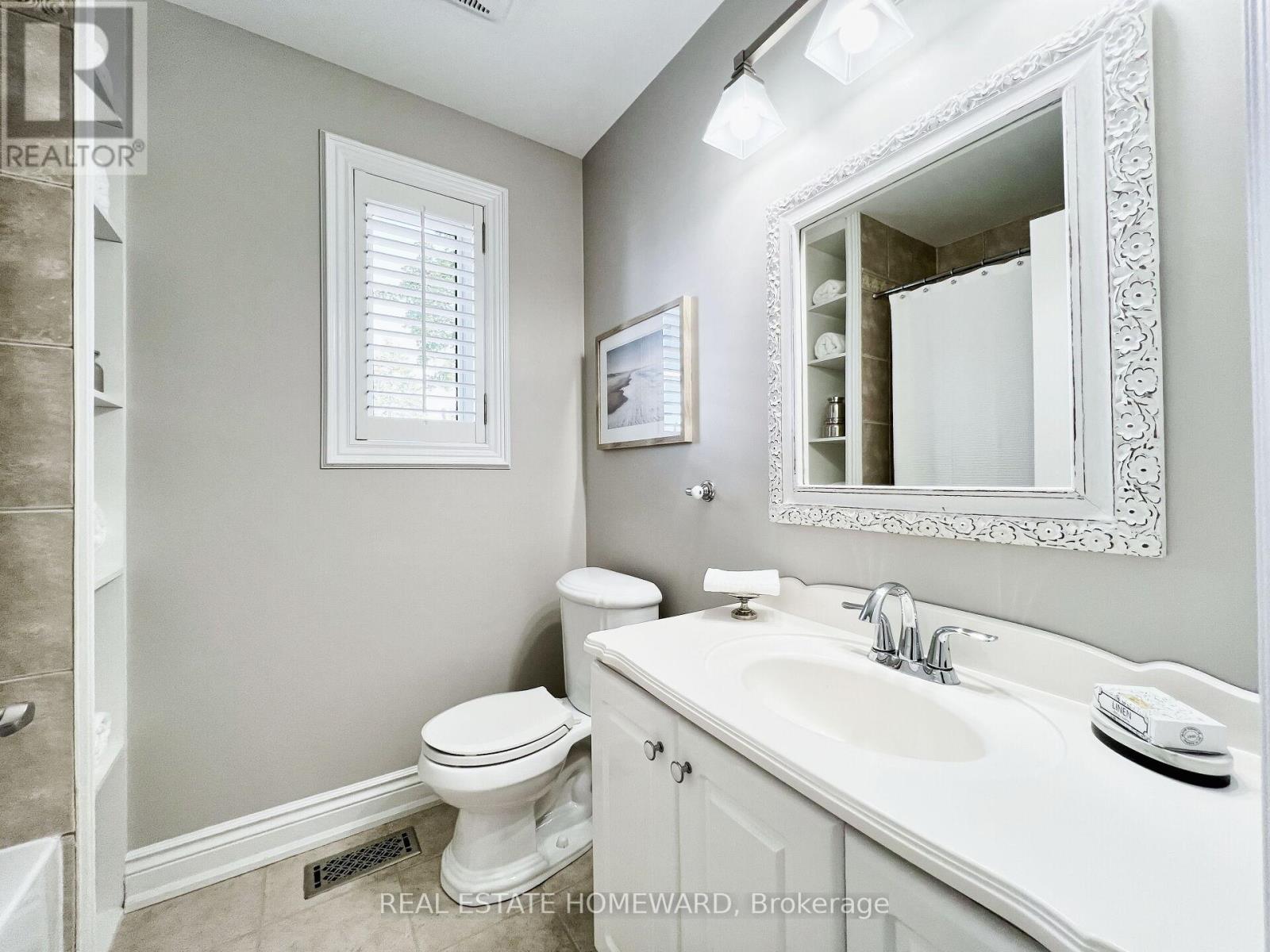 307 Deloraine Avenue, Toronto, Ontario  M5M 2B4 - Photo 23 - C12405578