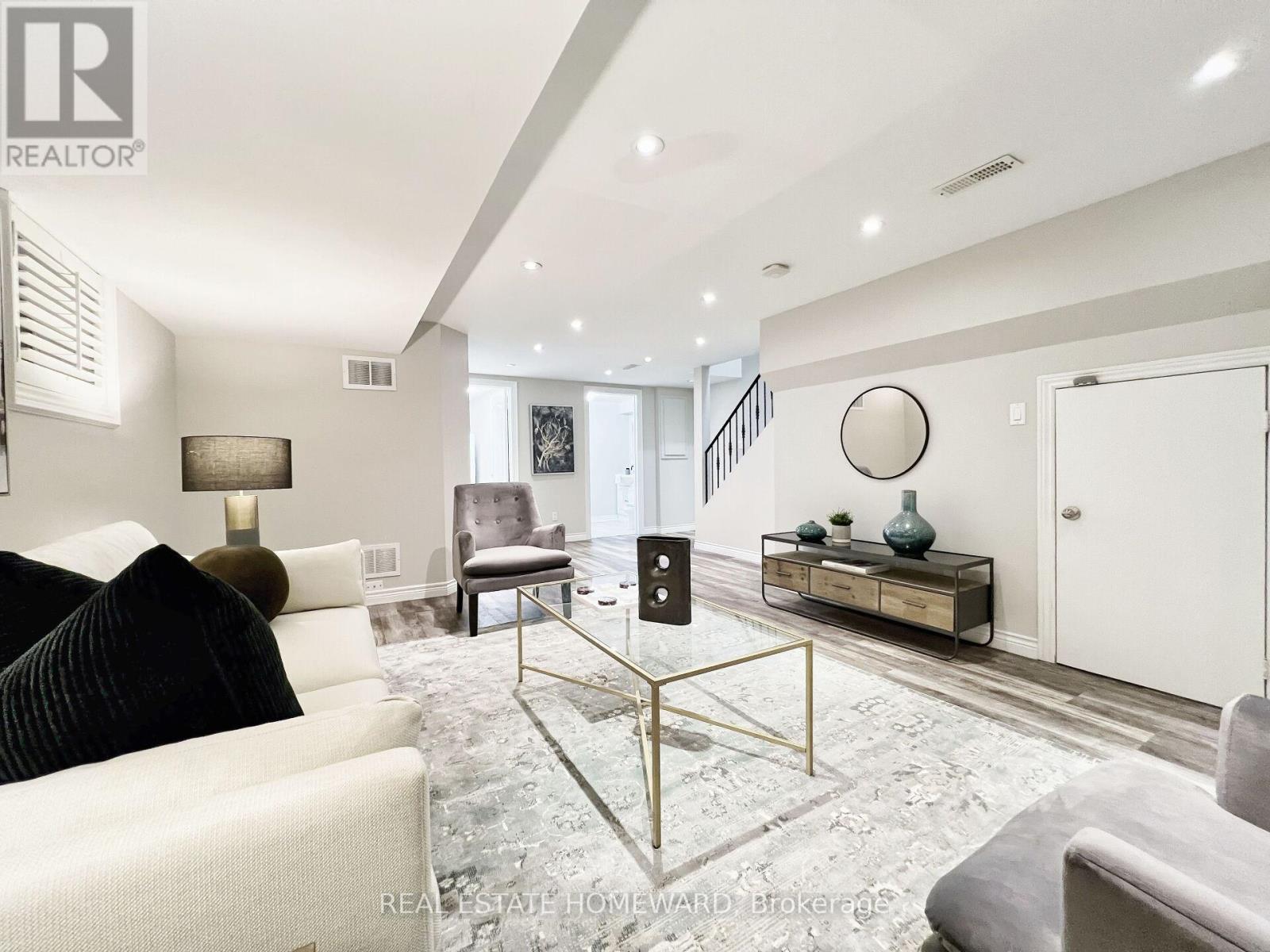 307 Deloraine Avenue, Toronto, Ontario  M5M 2B4 - Photo 27 - C12405578