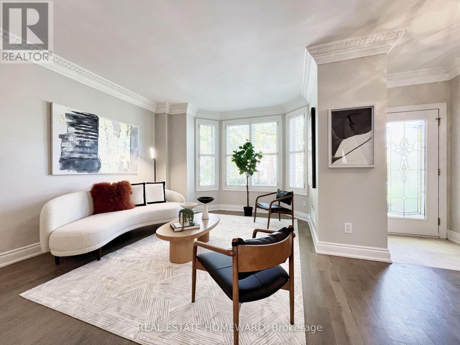 307 Deloraine Avenue, Toronto, Ontario  M5M 2B4 - Photo 4 - C12405578
