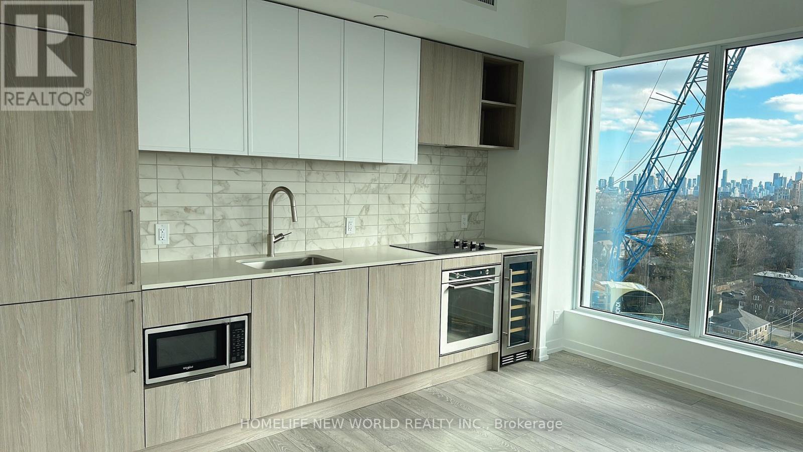 1621 - 2020 Bathurst Street, Toronto (Humewood-Cedarvale), Ontario  M5P 0A6 - Photo 9 - C12405606