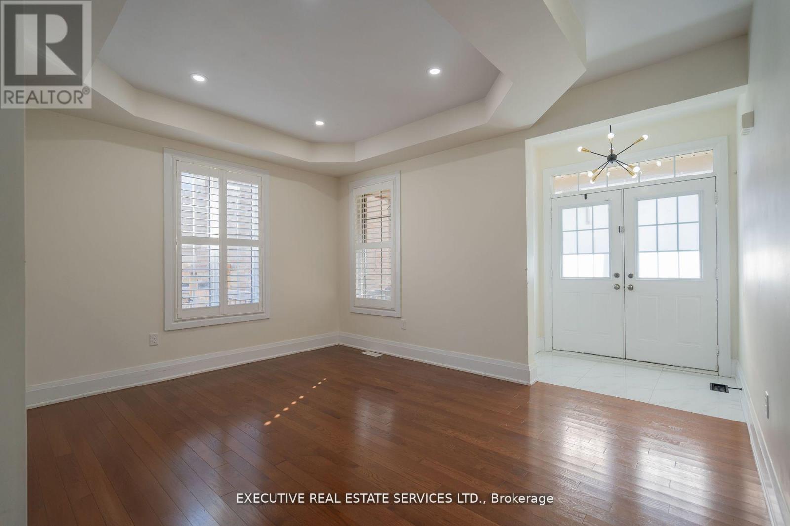 Property at 11 GOODSWAY TRAIL image 3