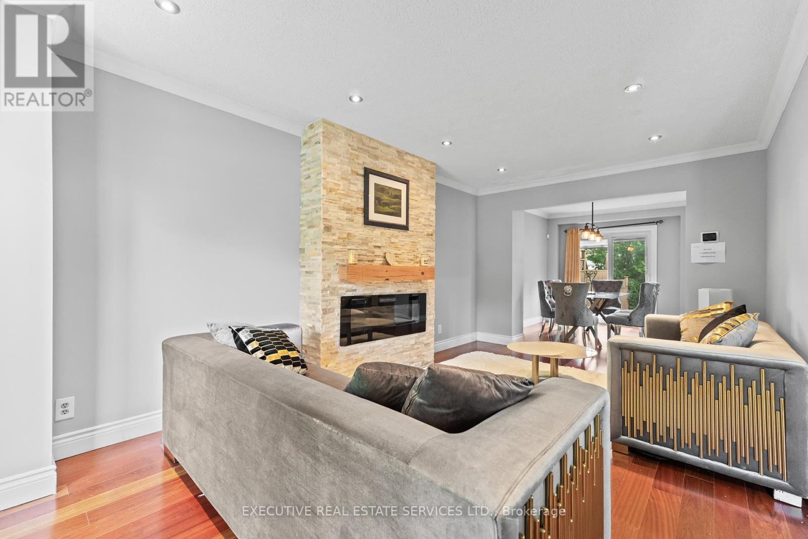 1342 Roylen Road, Oakville, Ontario  L6H 1V4 - Photo 18 - W12405602