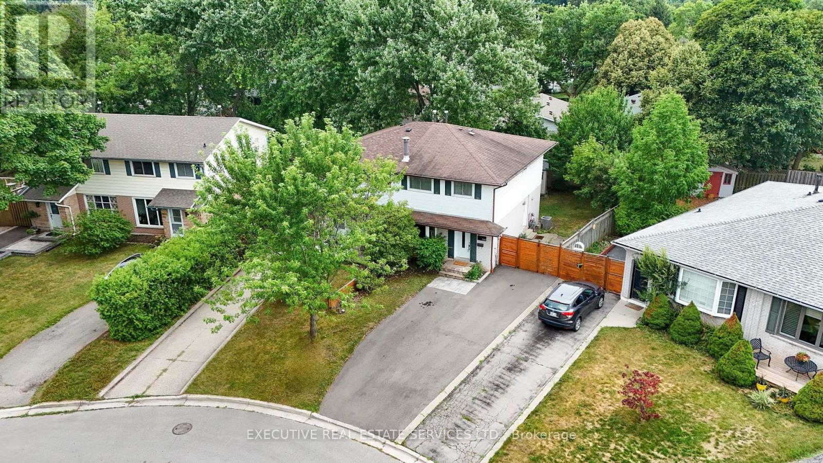 1342 Roylen Road, Oakville, Ontario  L6H 1V4 - Photo 4 - W12405602