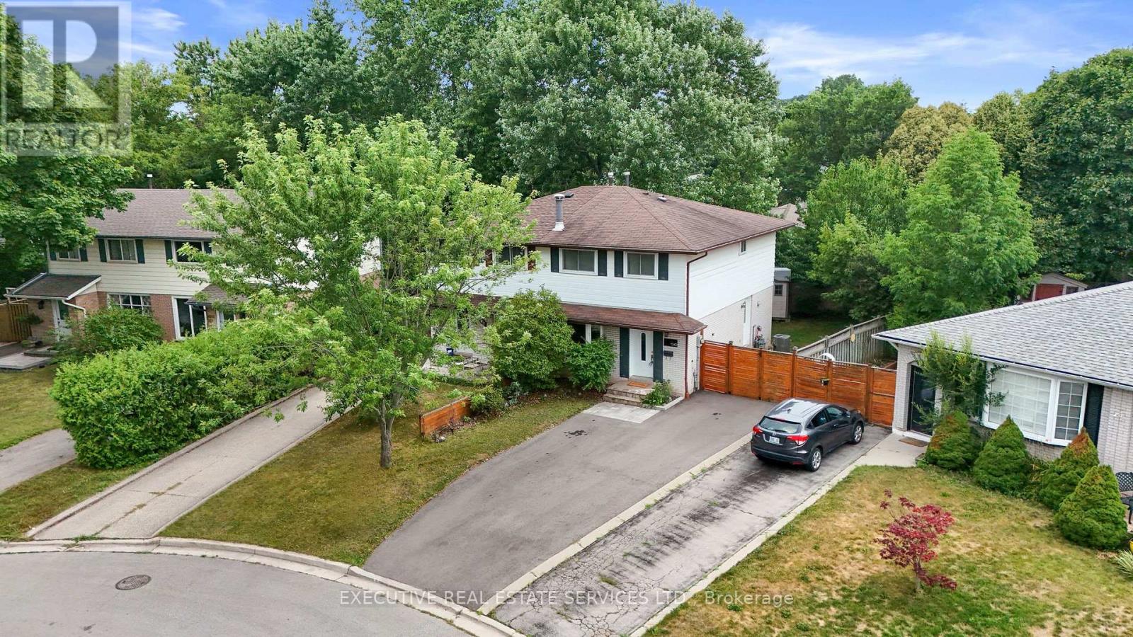 1342 Roylen Road, Oakville, Ontario  L6H 1V4 - Photo 5 - W12405602