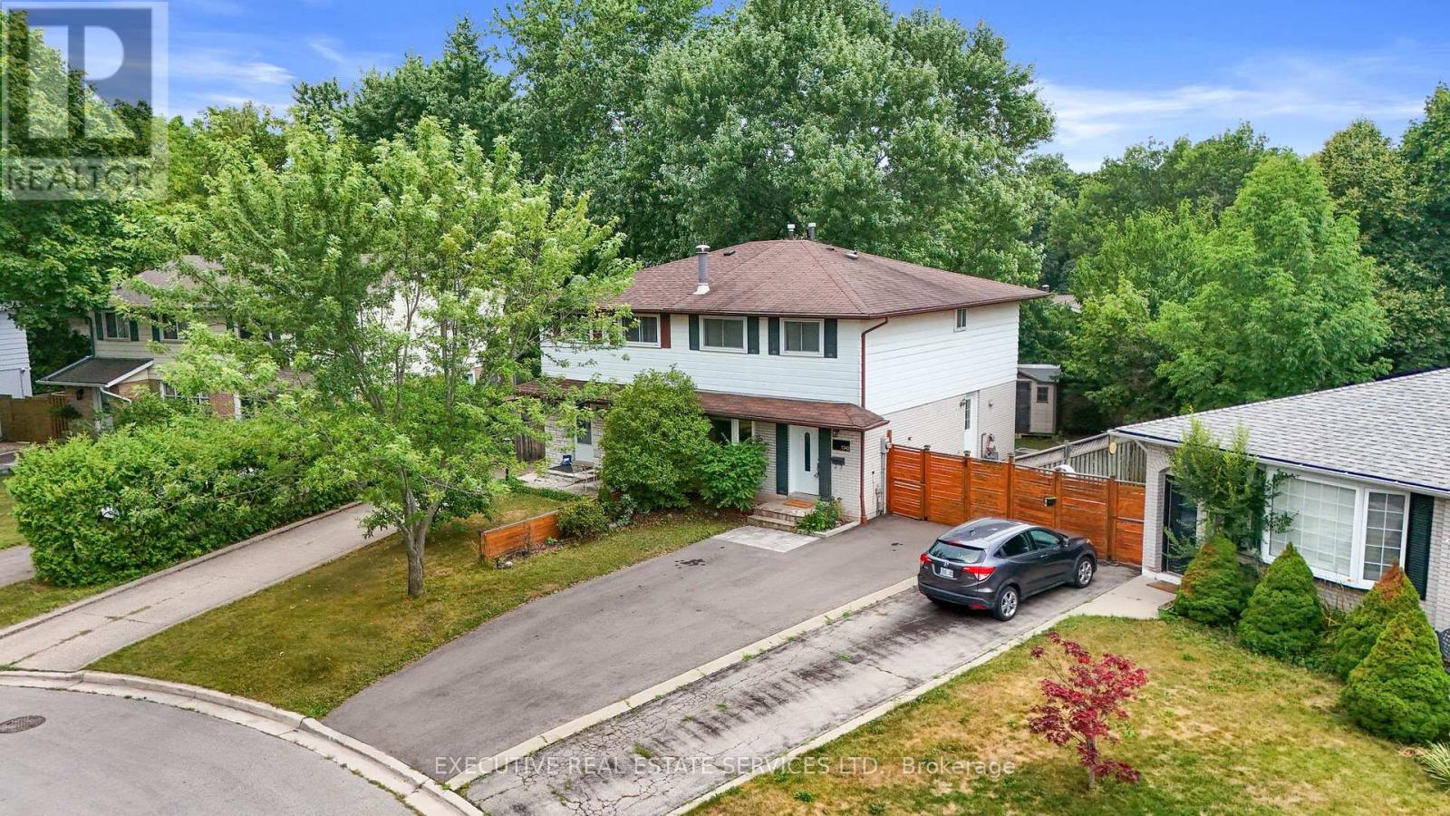 1342 Roylen Road, Oakville, Ontario  L6H 1V4 - Photo 6 - W12405602