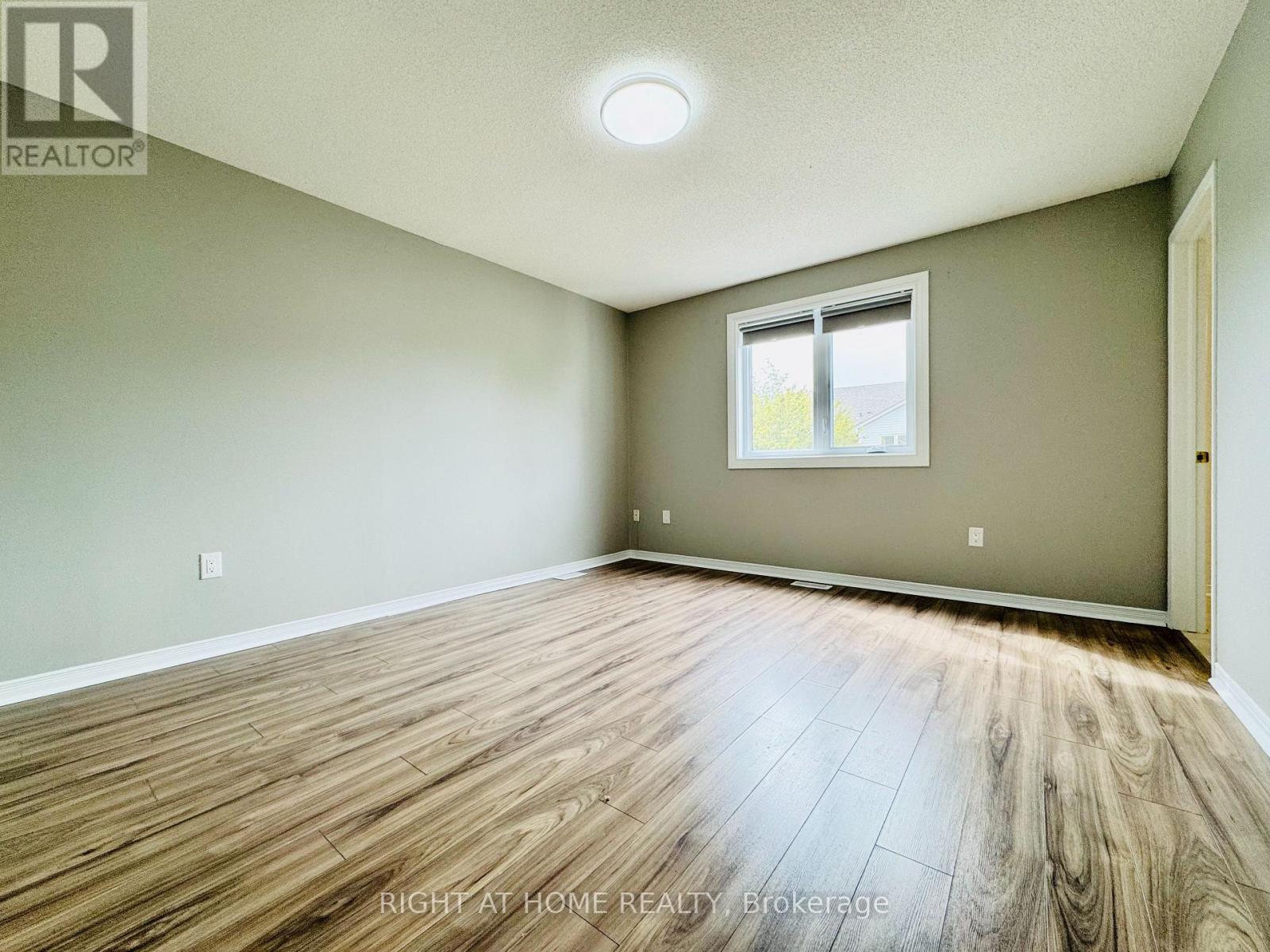 10 - 800 Paramount Drive, Hamilton, Ontario  L8J 3V7 - Photo 17 - X12405575