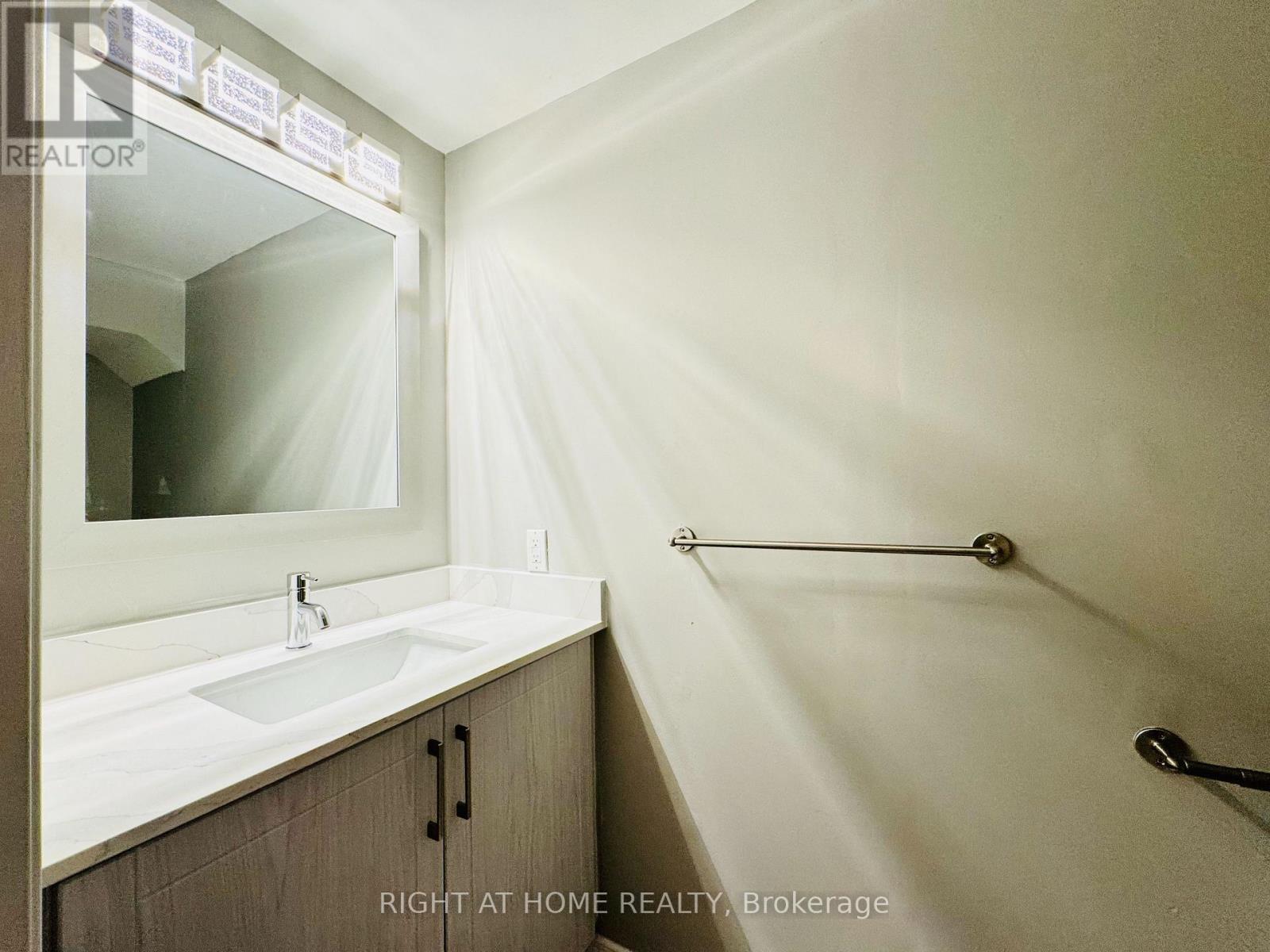 10 - 800 Paramount Drive, Hamilton, Ontario  L8J 3V7 - Photo 30 - X12405575