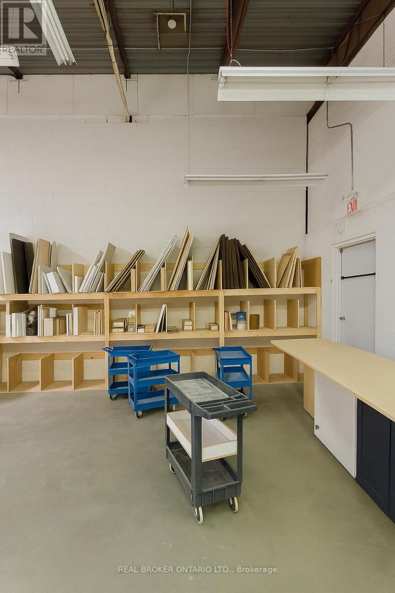 1,2,3 North - 94 Dunkirk Road, St. Catharines, Ontario  L2P 3H4 - Photo 11 - X12405582