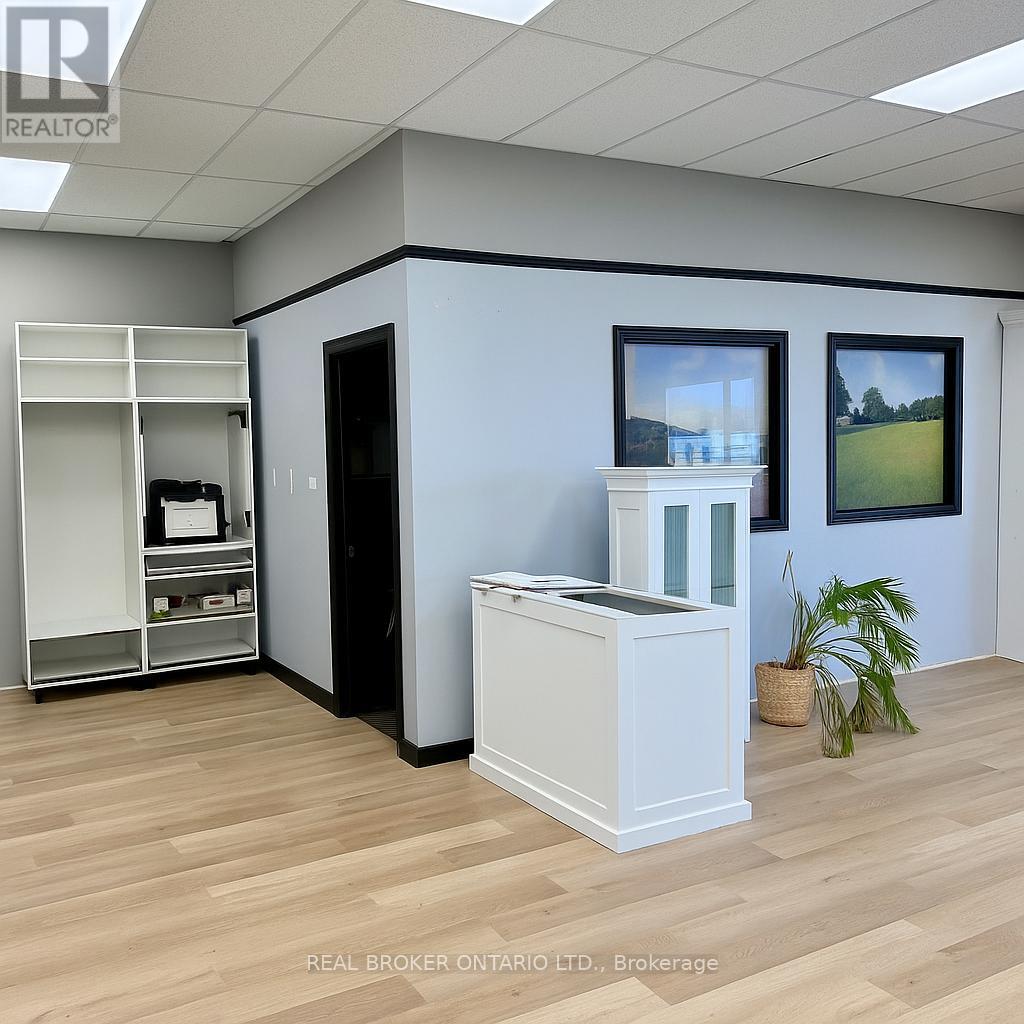 1,2,3 North - 94 Dunkirk Road, St. Catharines, Ontario  L2P 3H4 - Photo 4 - X12405582