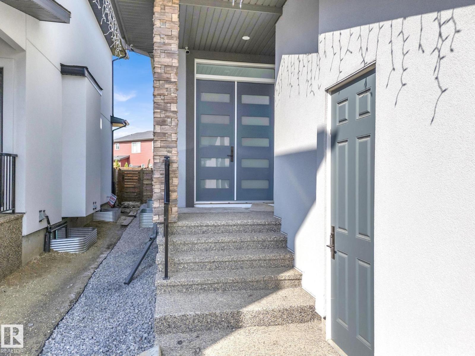 3118 Kostash Gr Sw, Edmonton, Alberta  T6W 4K3 - Photo 2 - E4457922