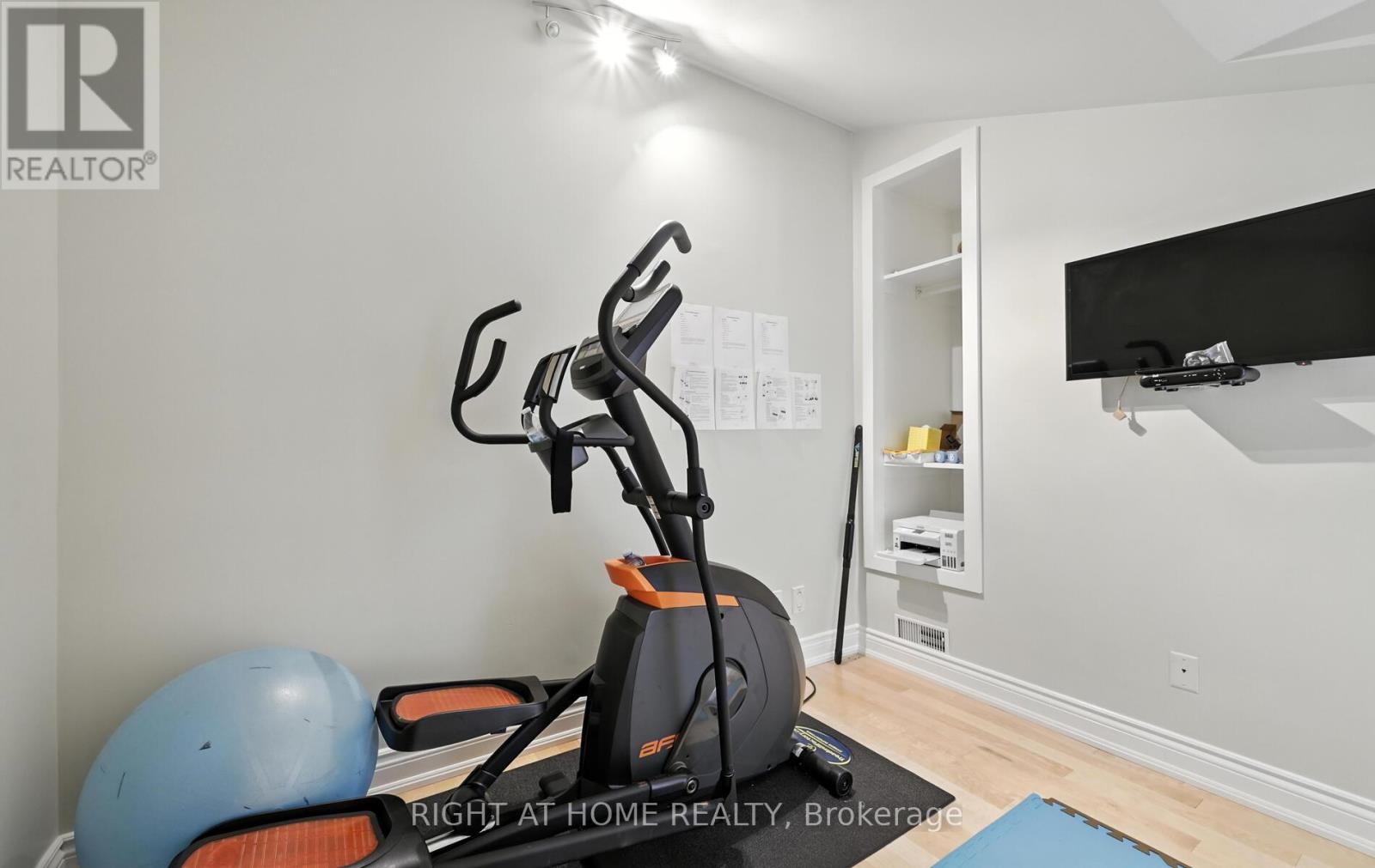 1549 Willowside Court, Pickering (Bay Ridges), Ontario  L1W 3P5 - Photo 27 - E12405617