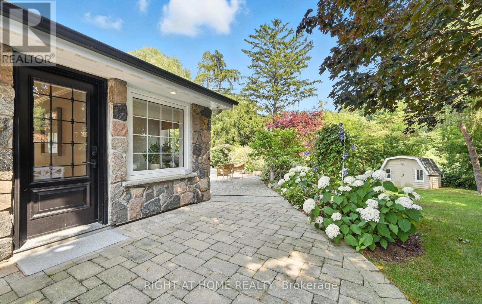 1549 Willowside Court, Pickering (Bay Ridges), Ontario  L1W 3P5 - Photo 31 - E12405617