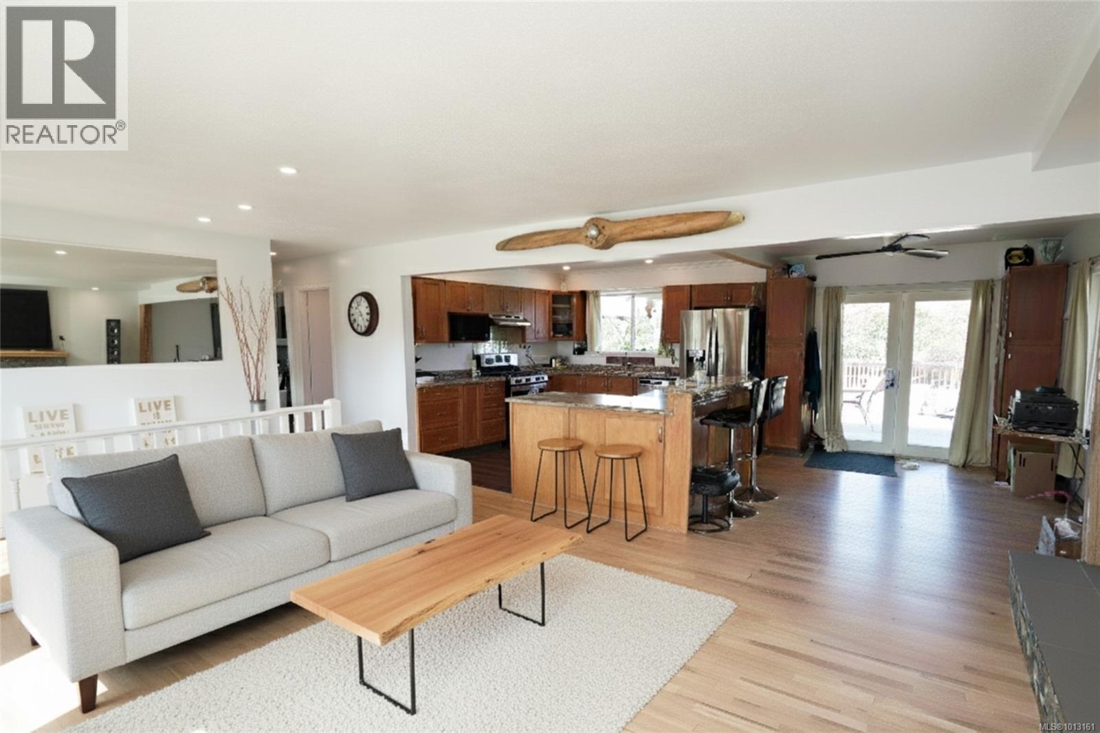 536 Strathdee Pl, Colwood, British Columbia  V9C 2R6 - Photo 4 - 1013161