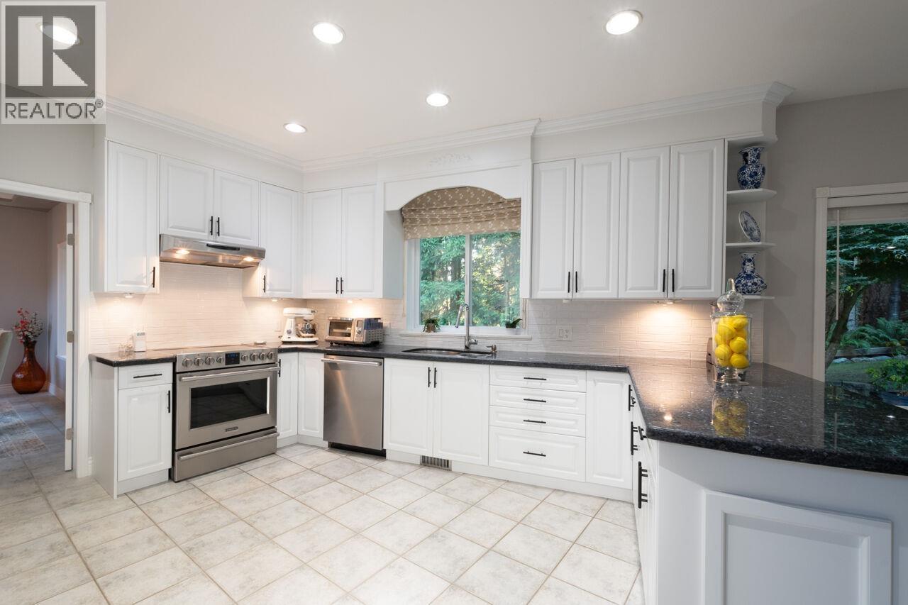 51 Wilkes Creek Drive, Port Moody, British Columbia  V3H 4Z9 - Photo 12 - R3048170