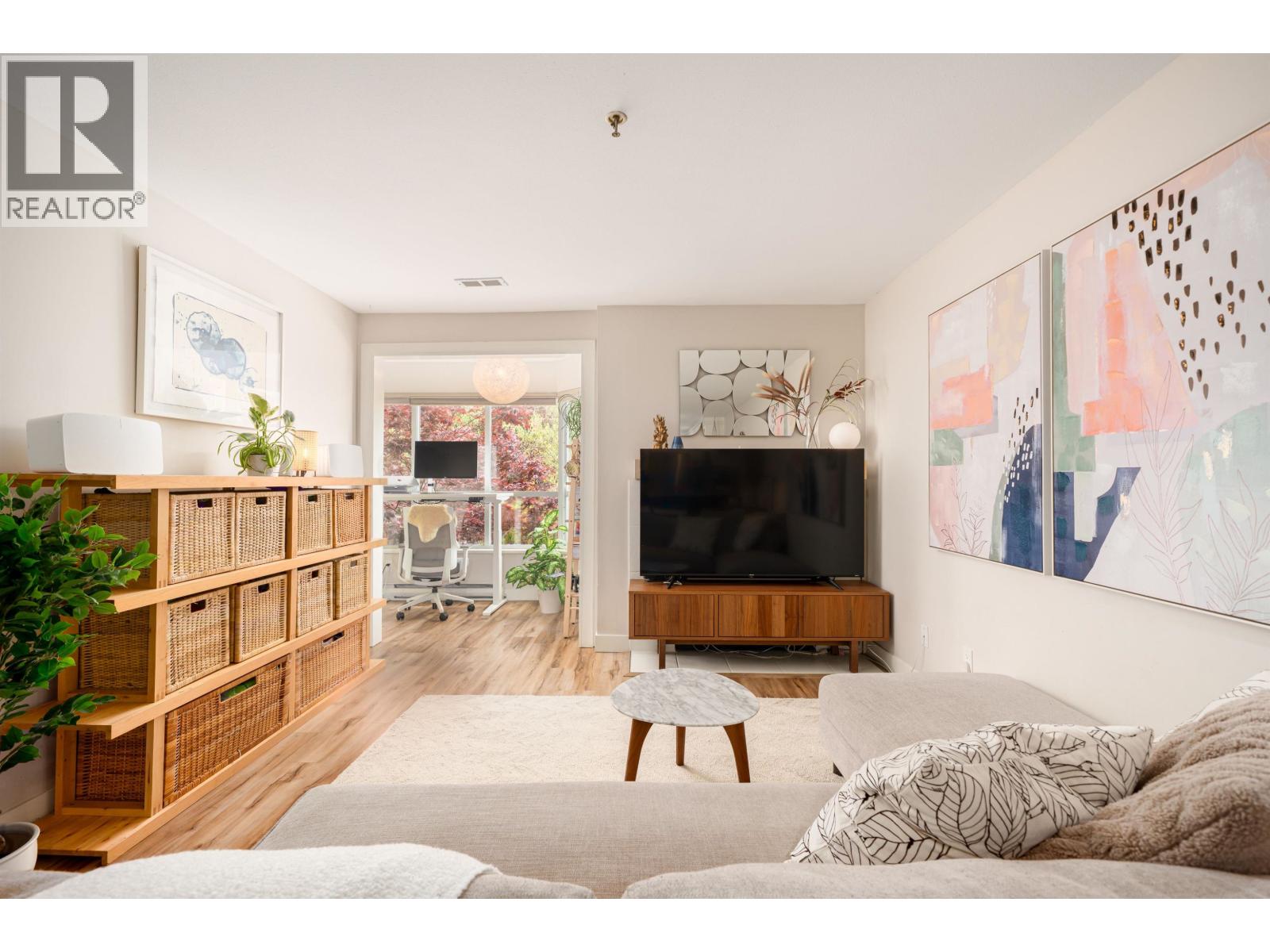 302 2333 ETON STREET, Vancouver, British Columbia