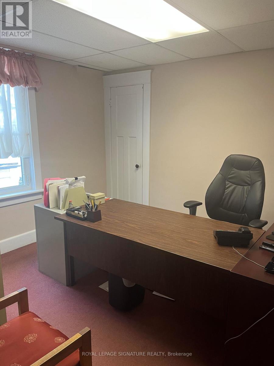 2nd & 3rd Floor - 314 Frederick Street, Kitchener, Ontario  N2H 2N7 - Photo 4 - X12405618