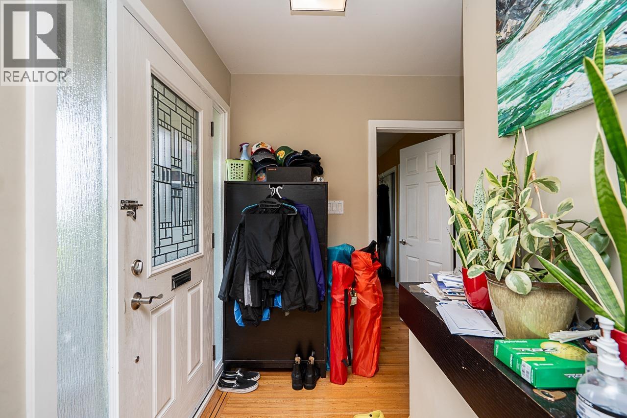 7621 Elliott Street, Vancouver, British Columbia  V5S 2N8 - Photo 6 - R3041553