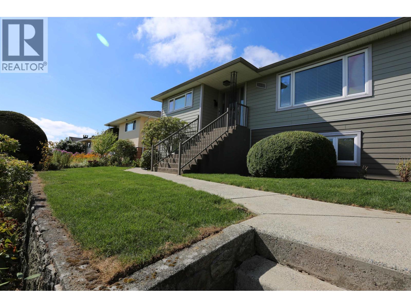 7621 Elliott Street, Vancouver, British Columbia  V5S 2N8 - Photo 3 - R3041553