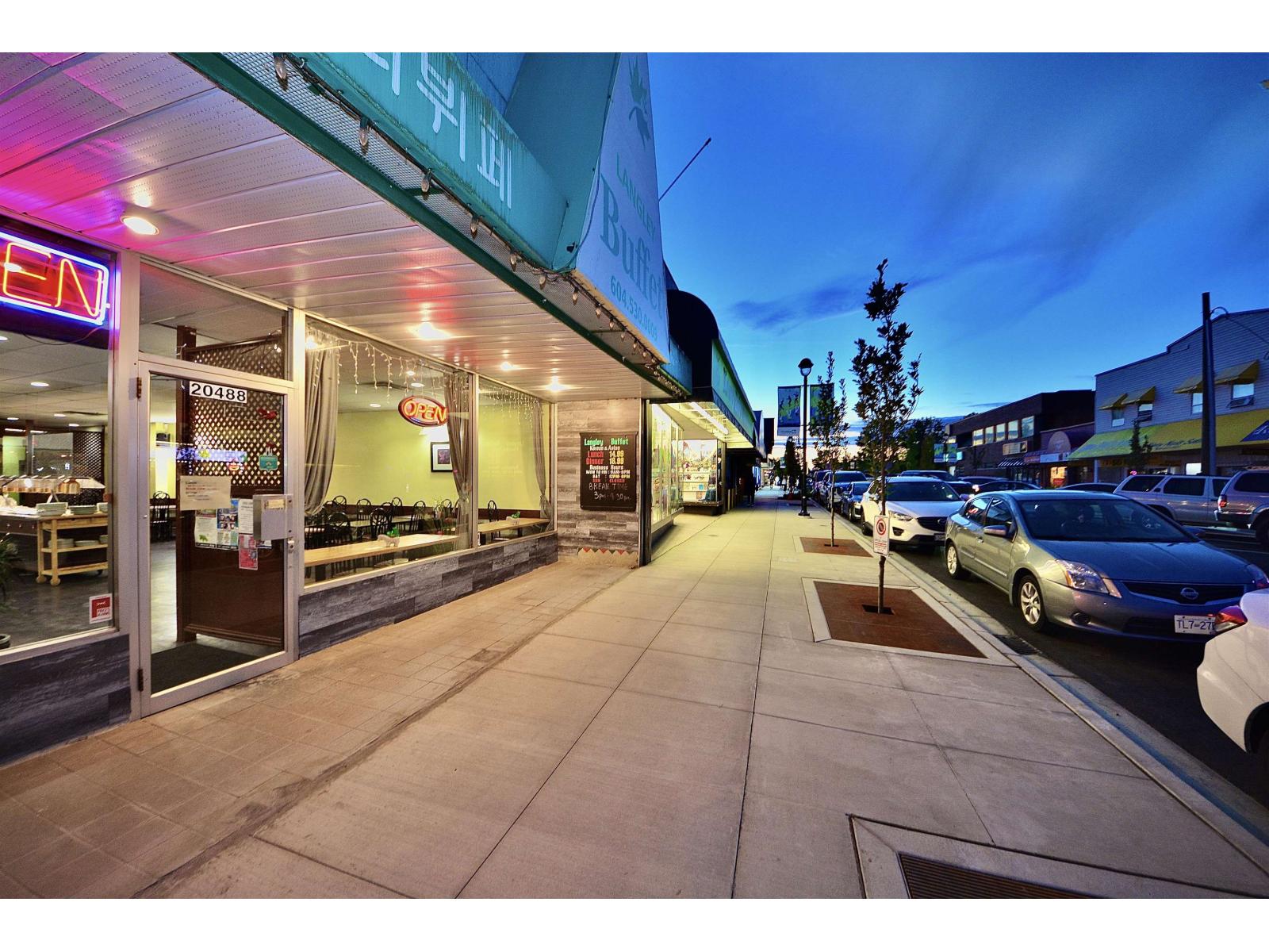 Property at 20488 FRASER HIGHWAY image 1