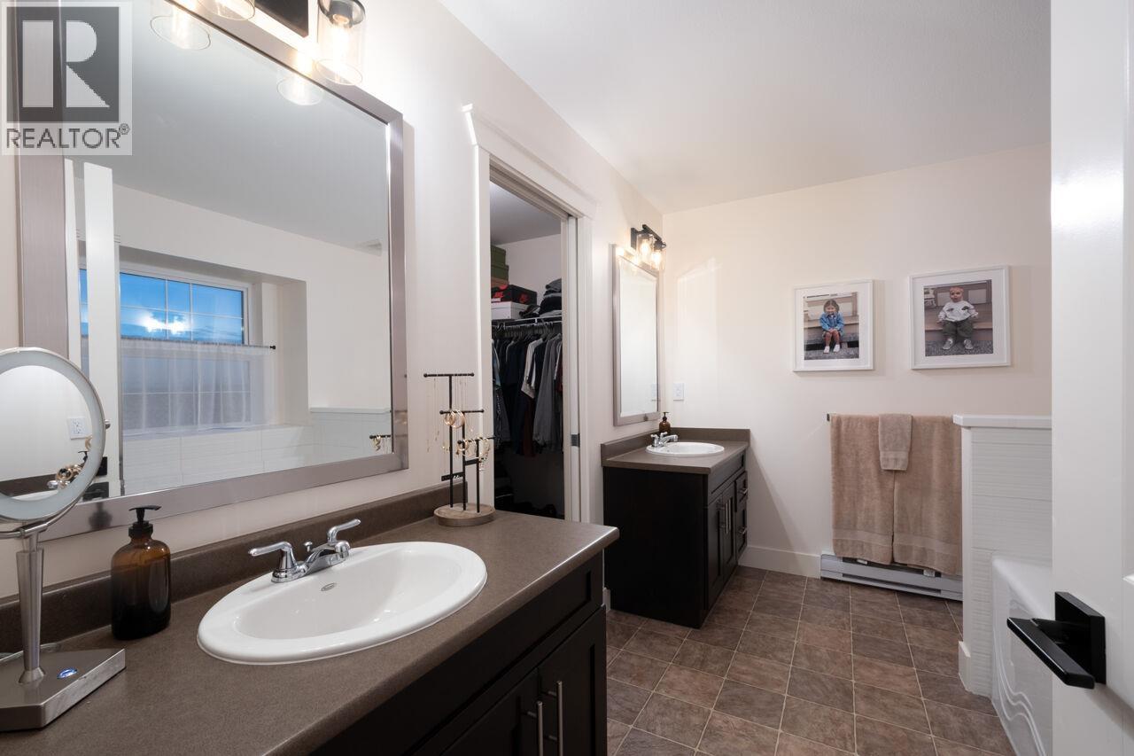 1345 Soball Street, Coquitlam, British Columbia  V3E 0B8 - Photo 22 - R3048049