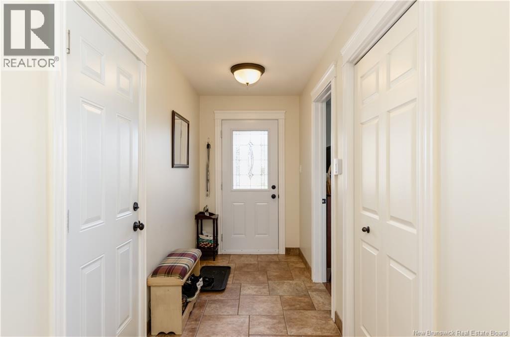 186 Oak Ridge Drive, Moncton, New Brunswick  E1G 0R5 - Photo 2 - NB122497