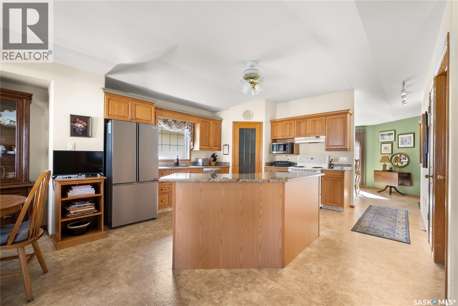 3744 Queens Gate, Regina, Saskatchewan  S4S 7J1 - Photo 10 - SK018483