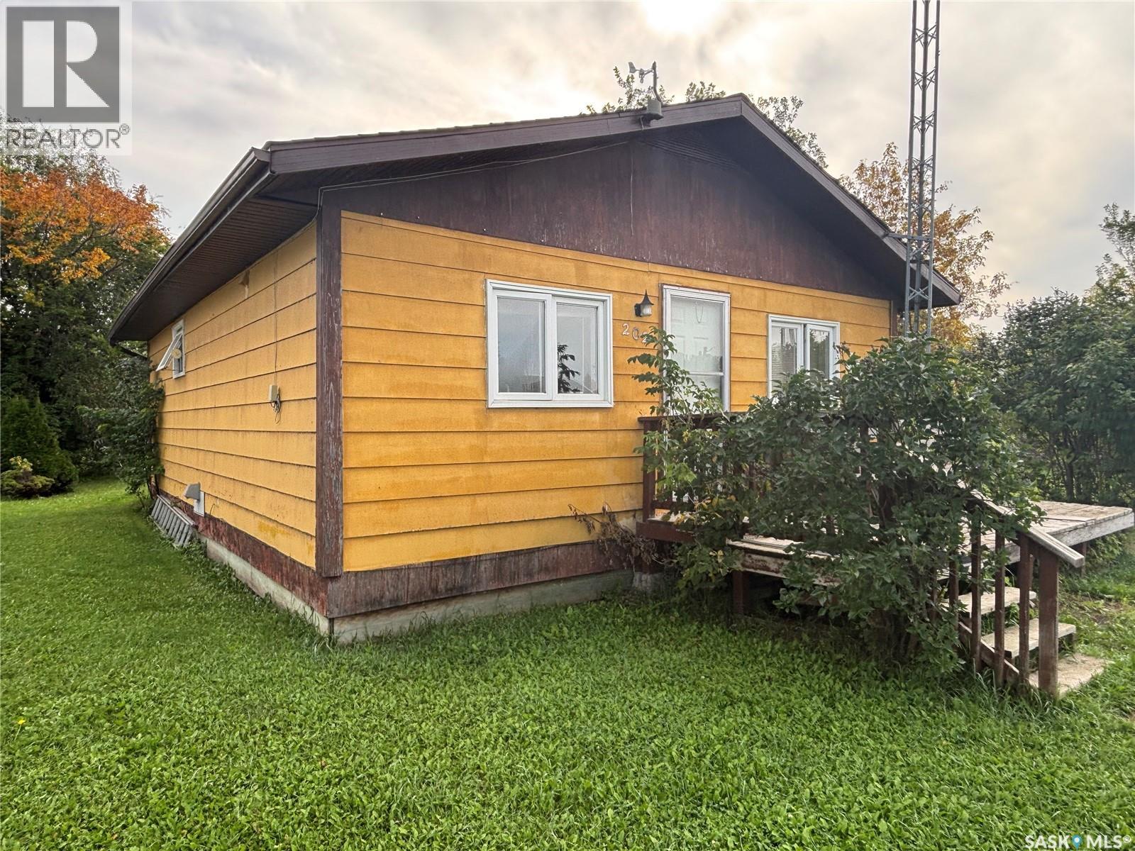 202 Dixon Avenue, Kinistino, Saskatchewan  S0J 1H0 - Photo 2 - SK018467