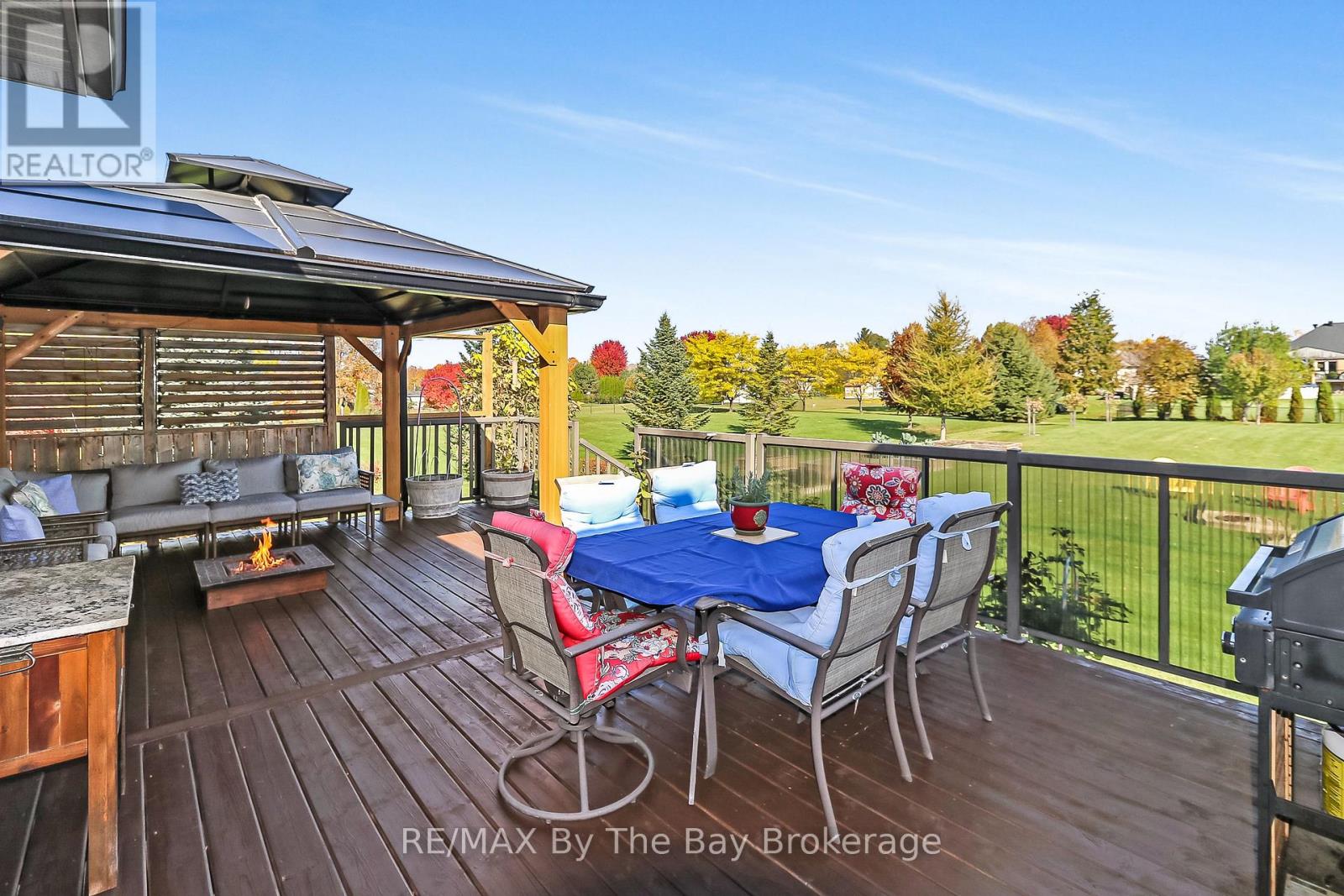 37 Walnut Drive, Wasaga Beach, Ontario  L9Z 0A8 - Photo 25 - S12405670
