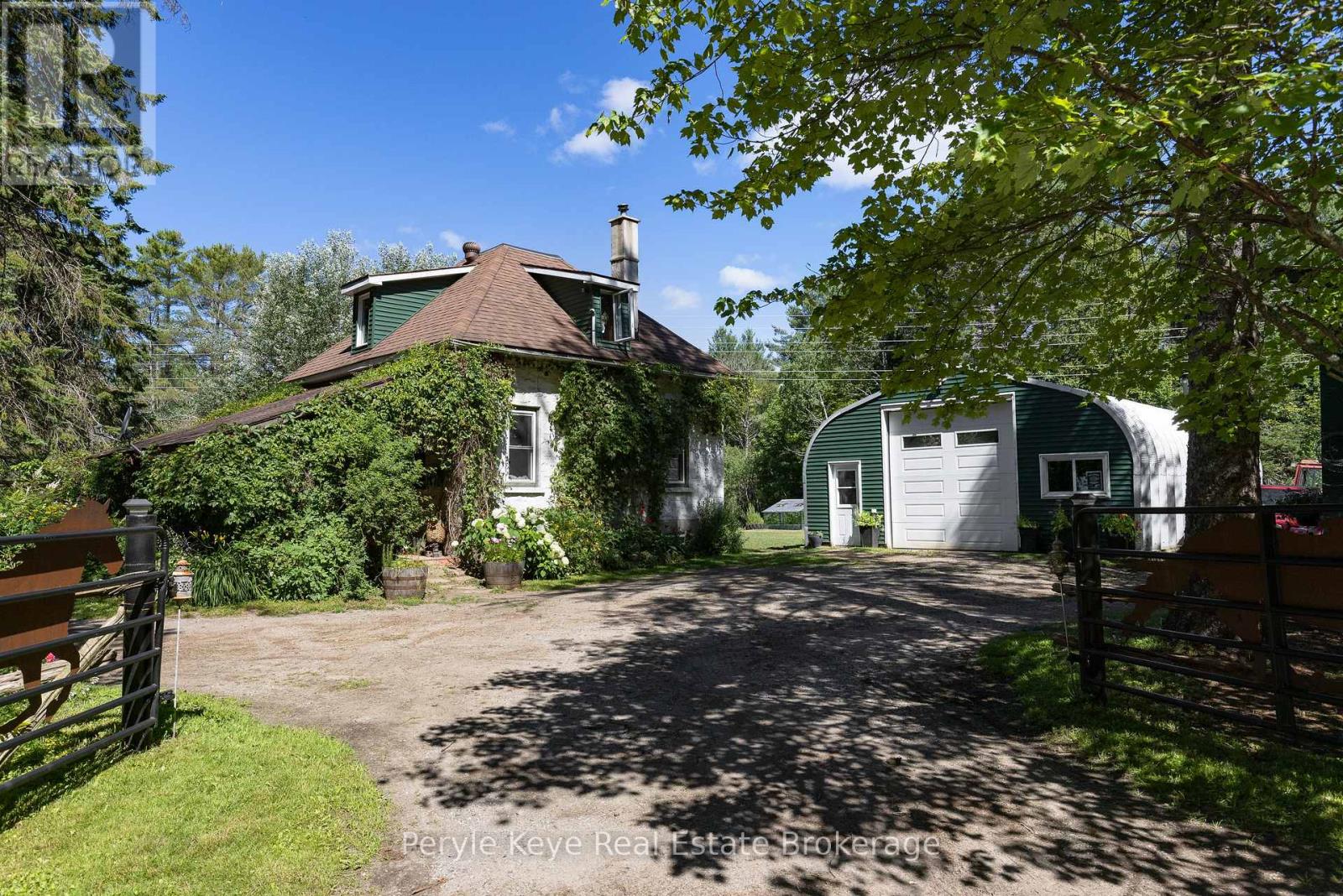 2322 OLD MUSKOKA ROAD, Huntsville, Ontario