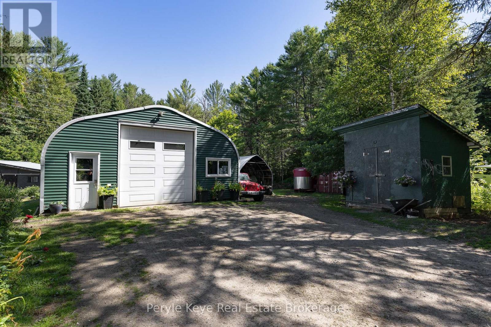 2322 Old Muskoka Road, Huntsville, Ontario  P0B 1M0 - Photo 34 - X12405675