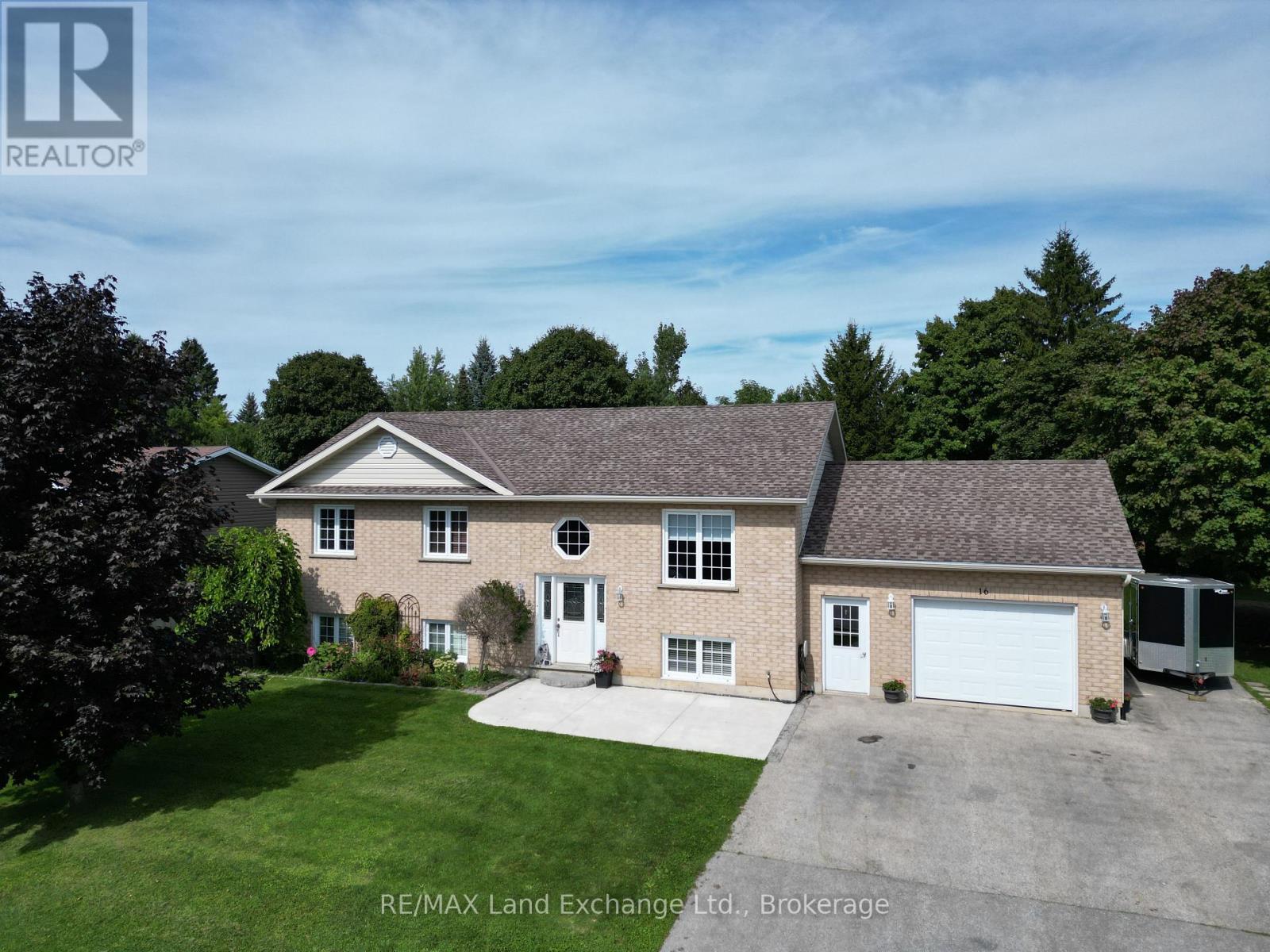 16 MAPLE STREET, Kincardine, Ontario