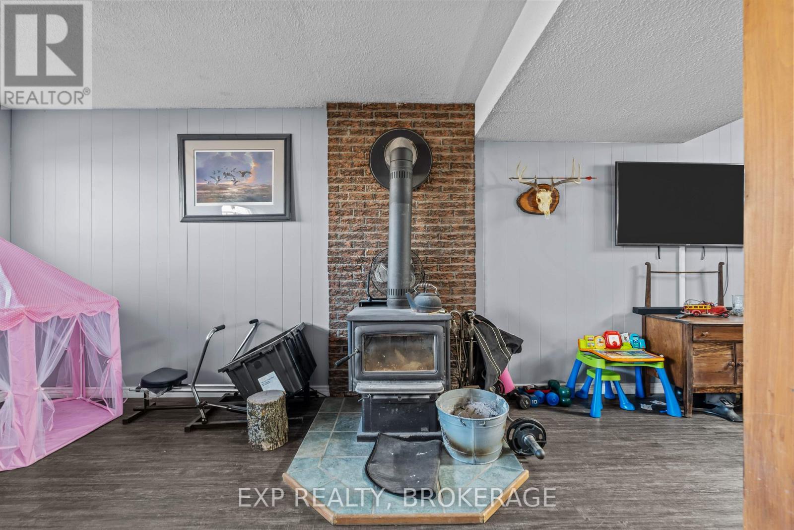 701 Highway 95, Frontenac Islands, Ontario  K7M 8W2 - Photo 31 - X12405679
