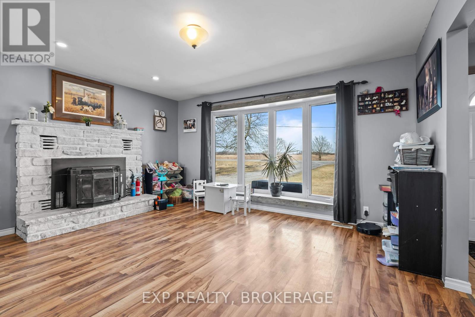 701 Highway 95, Frontenac Islands, Ontario  K7M 8W2 - Photo 7 - X12405679
