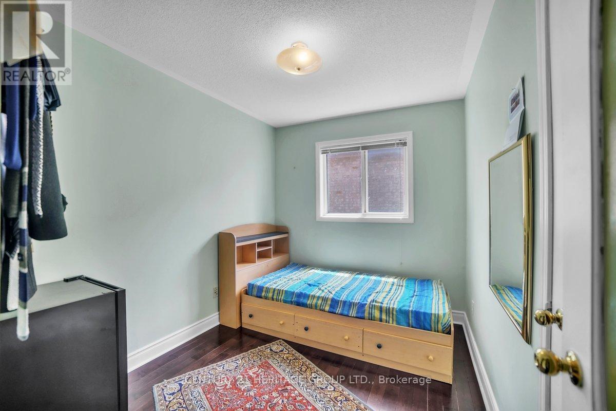 765 Dillman Avenue, Newmarket, Ontario  L3X 2K3 - Photo 9 - N12362433