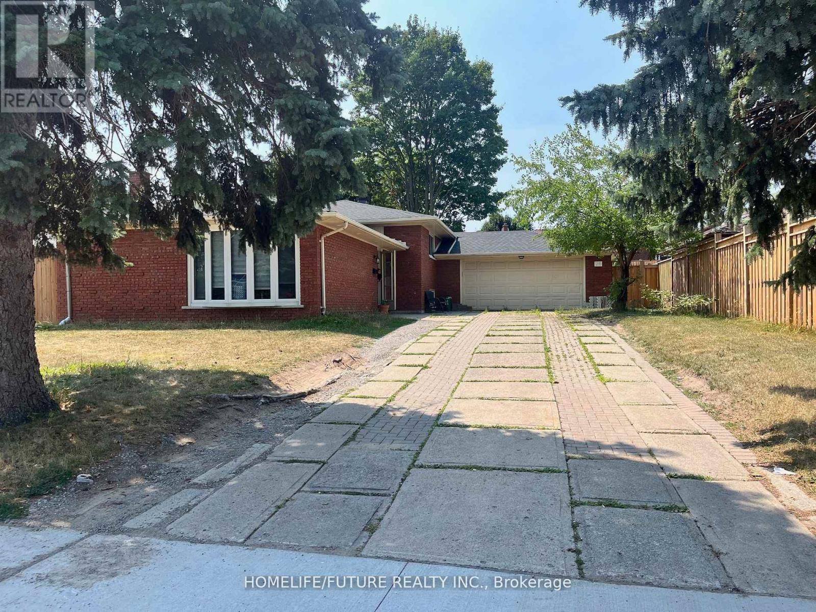 28 SKYRIDGE ROAD, Toronto, Ontario