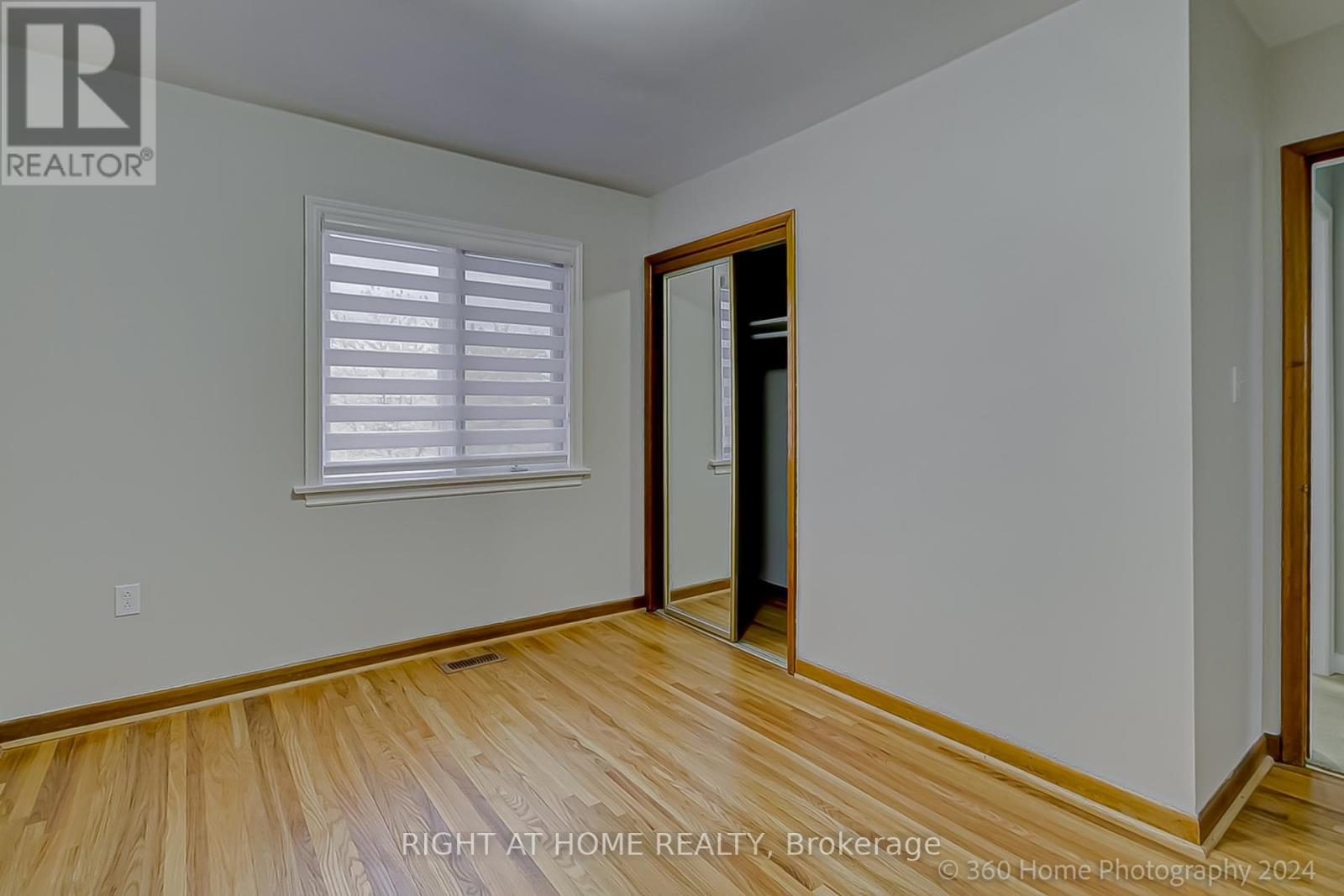 19 Martini Drive, Toronto, Ontario  M6M 4X4 - Photo 16 - W12012285