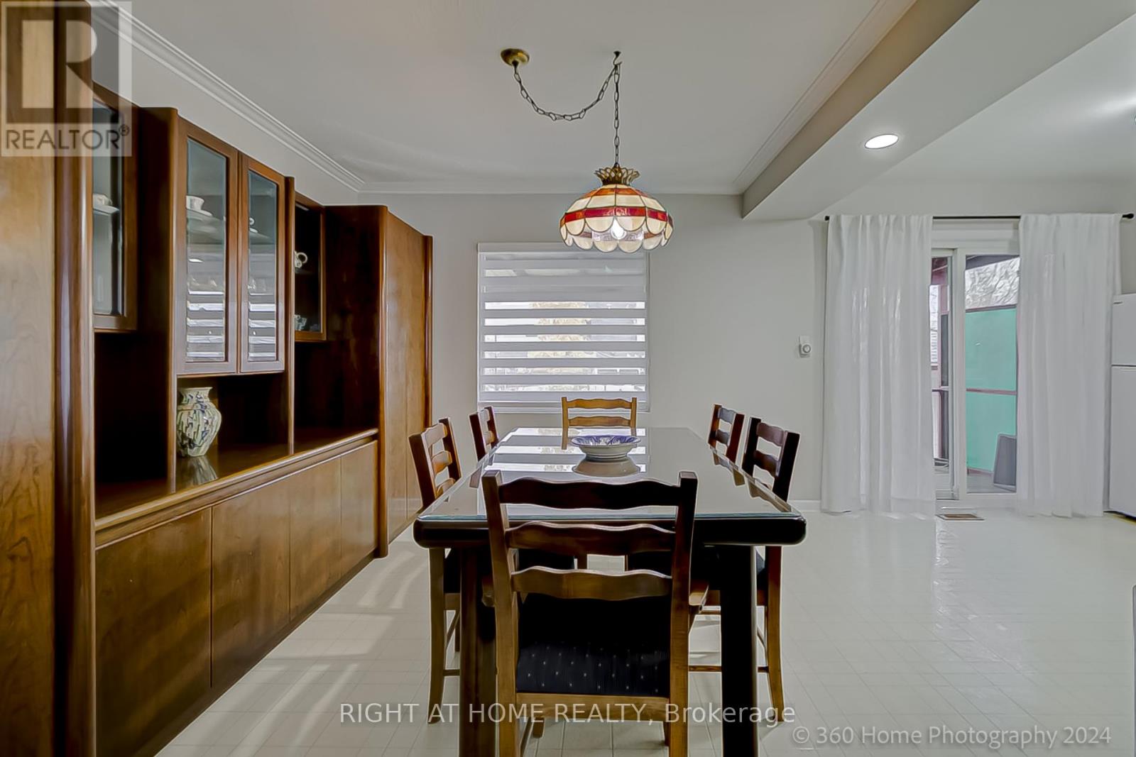 19 Martini Drive, Toronto, Ontario  M6M 4X4 - Photo 6 - W12012285