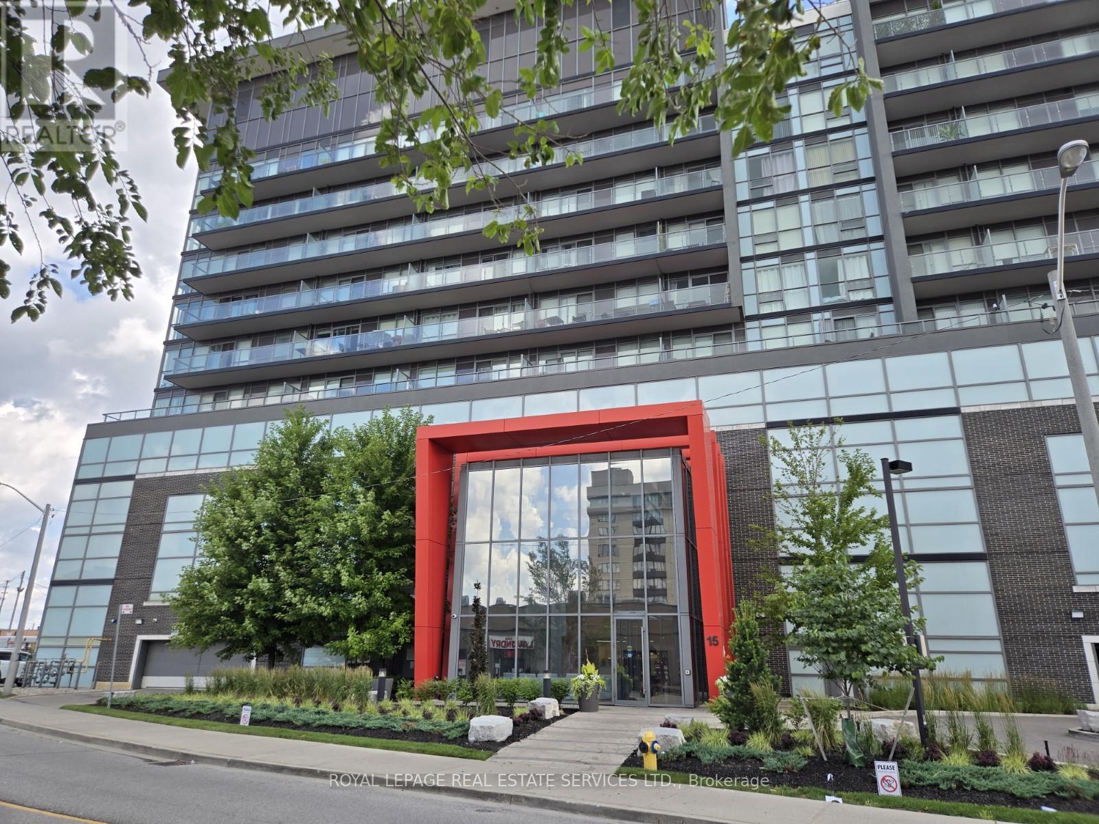 828 - 15 JAMES FINLAY WAY, Toronto, Ontario