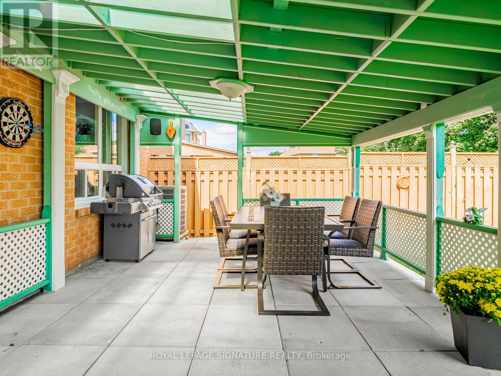 5245 Champlain Trail, Mississauga, Ontario  L5R 2Z2 - Photo 38 - W12372763