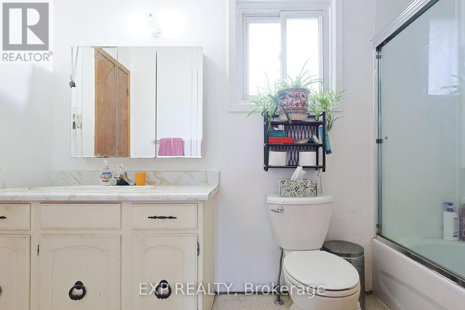 164 Augusta Crescent, London South, Ontario  N6E 2E1 - Photo 24 - X12405676