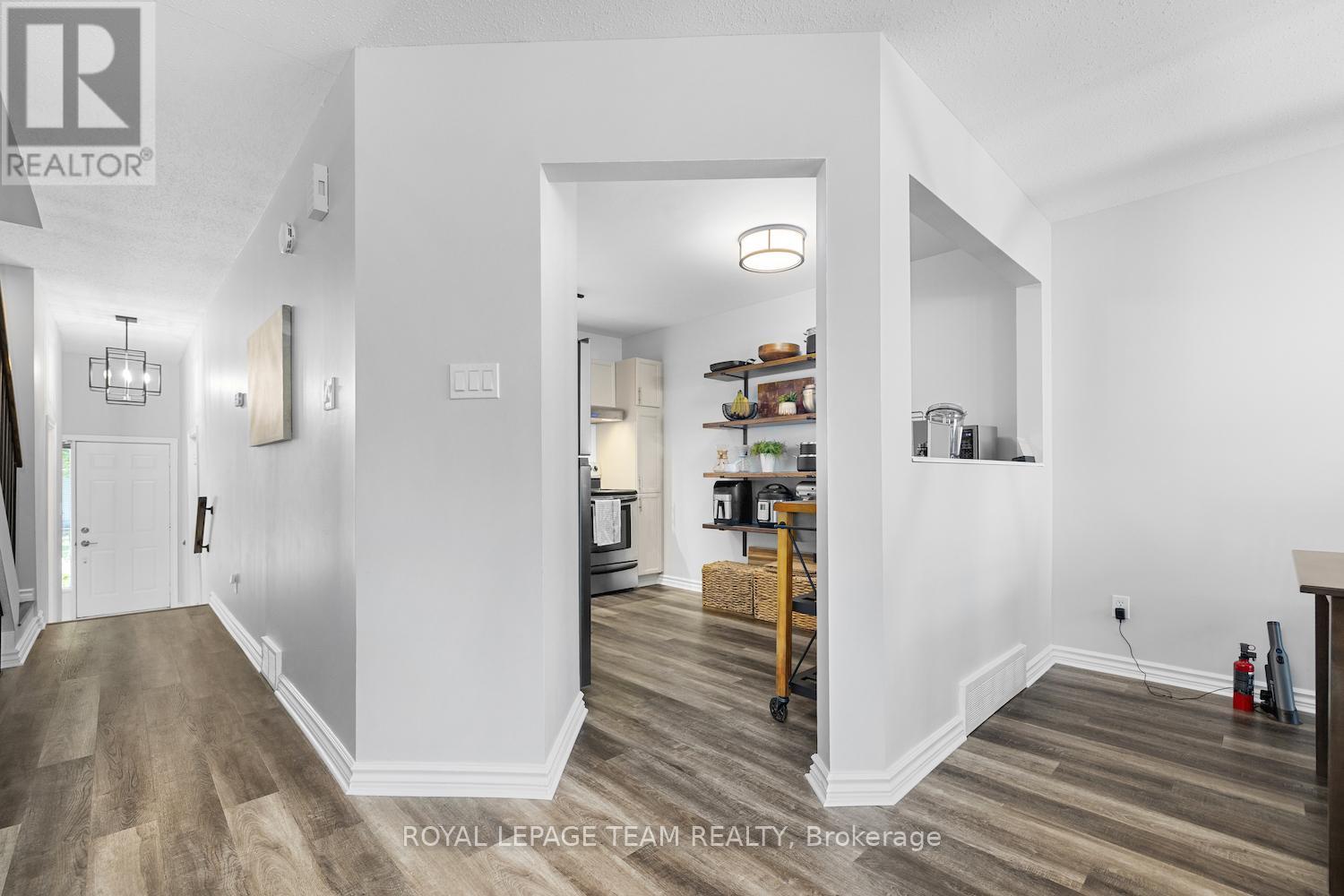 4 Danaher Drive, Ottawa, Ontario  K2J 3Y6 - Photo 9 - X12405708