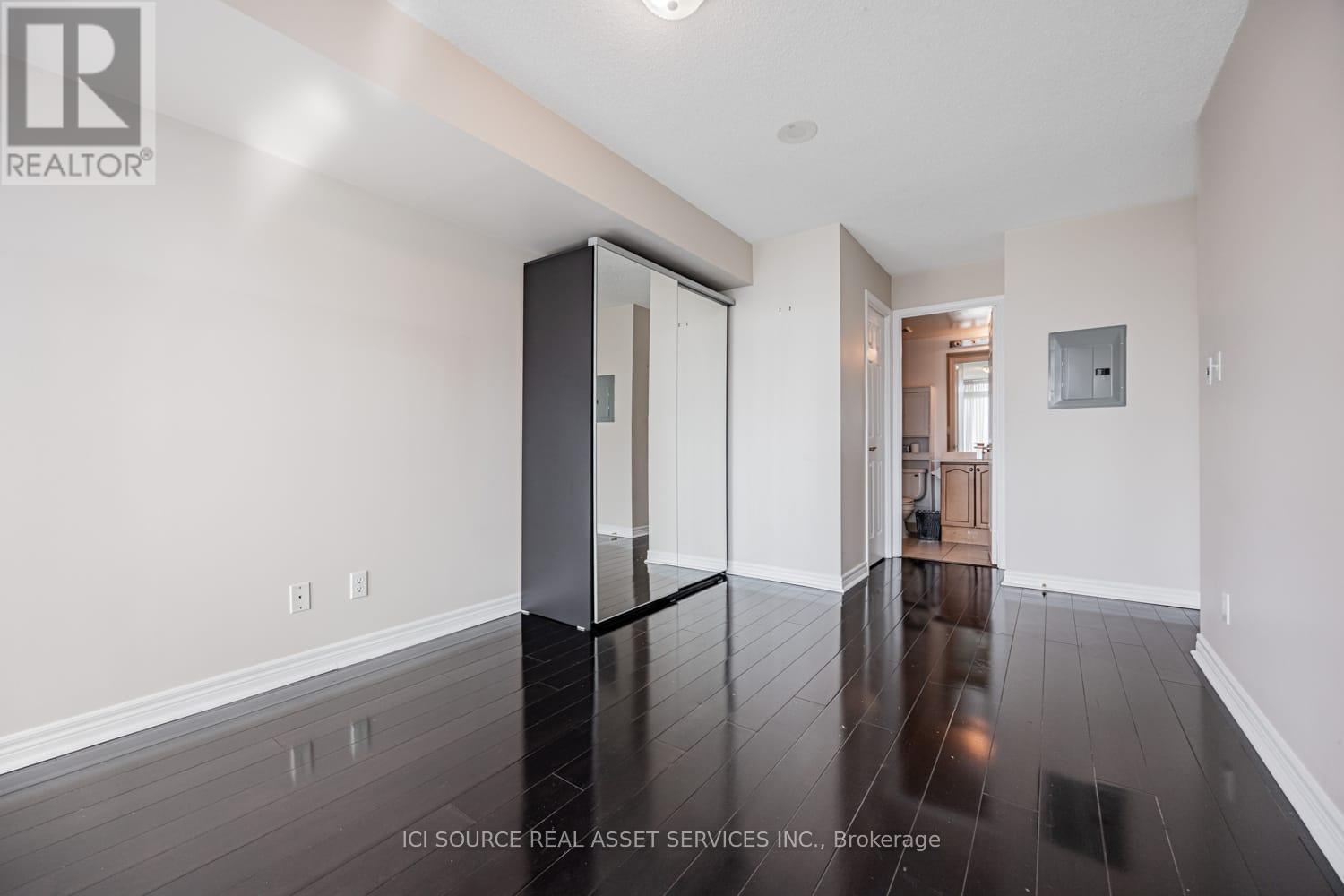 808 - 51 Lower Simcoe Street, Toronto, Ontario  M5J 3A2 - Photo 11 - C12405703