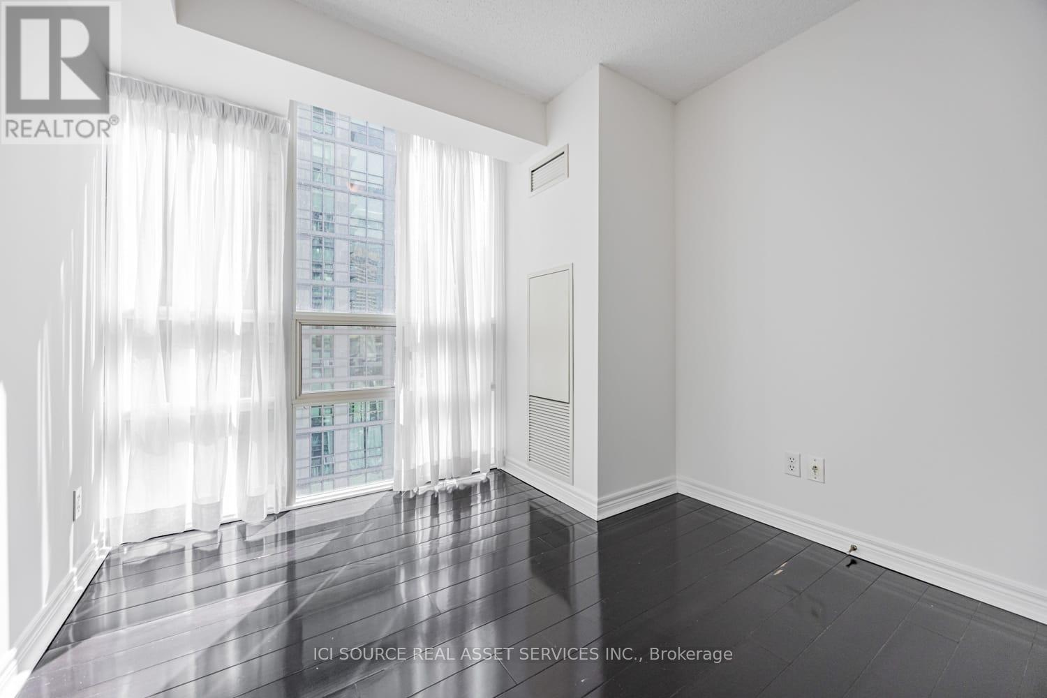 808 - 51 Lower Simcoe Street, Toronto, Ontario  M5J 3A2 - Photo 13 - C12405703