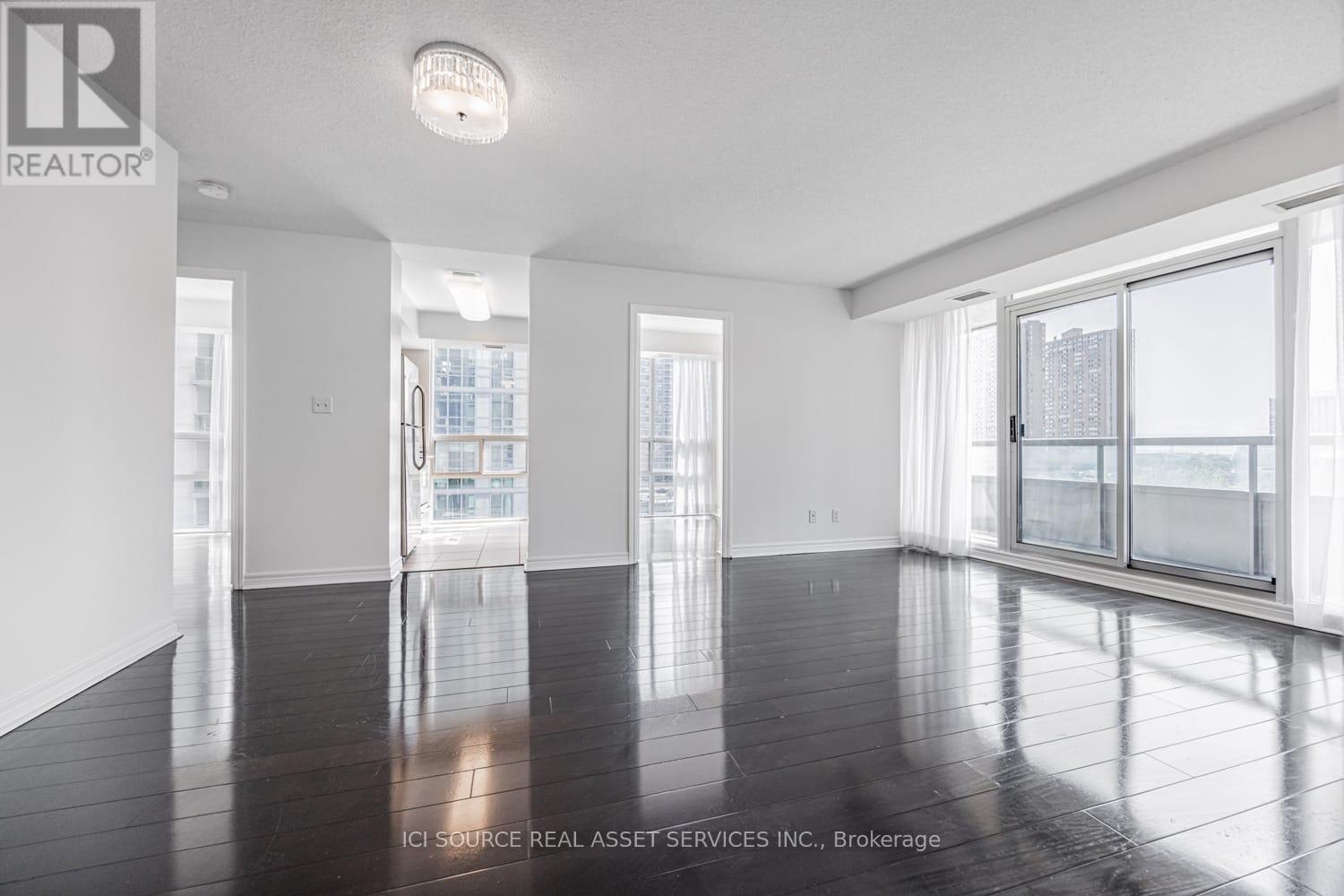 808 - 51 Lower Simcoe Street, Toronto, Ontario  M5J 3A2 - Photo 3 - C12405703