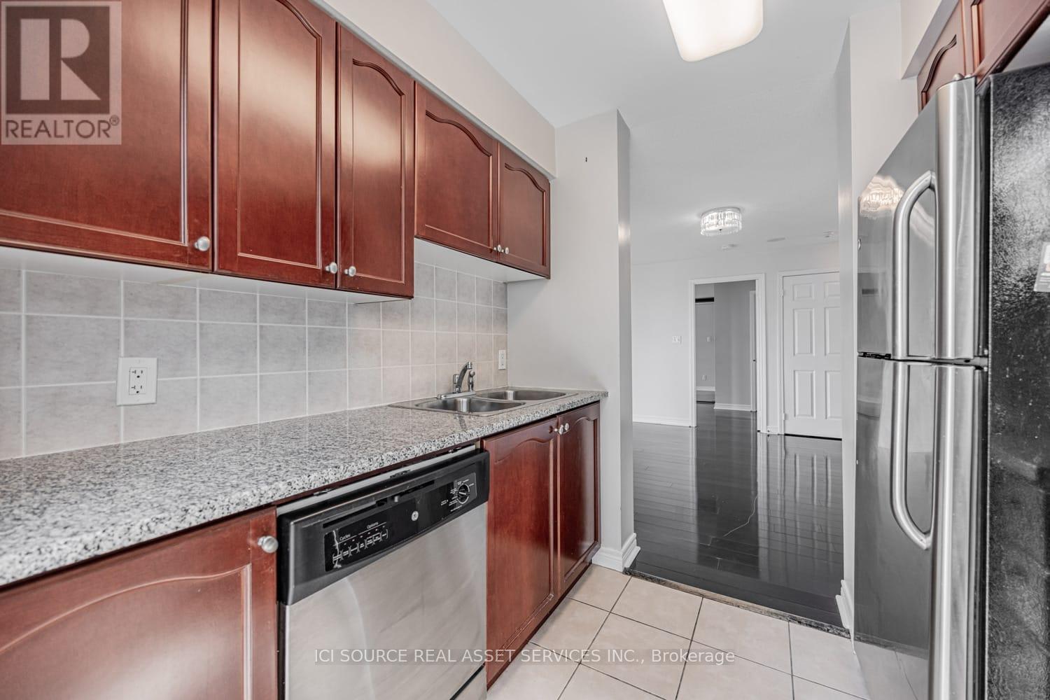 808 - 51 Lower Simcoe Street, Toronto, Ontario  M5J 3A2 - Photo 7 - C12405703