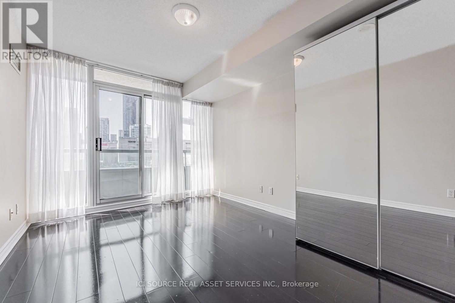 808 - 51 Lower Simcoe Street, Toronto, Ontario  M5J 3A2 - Photo 9 - C12405703