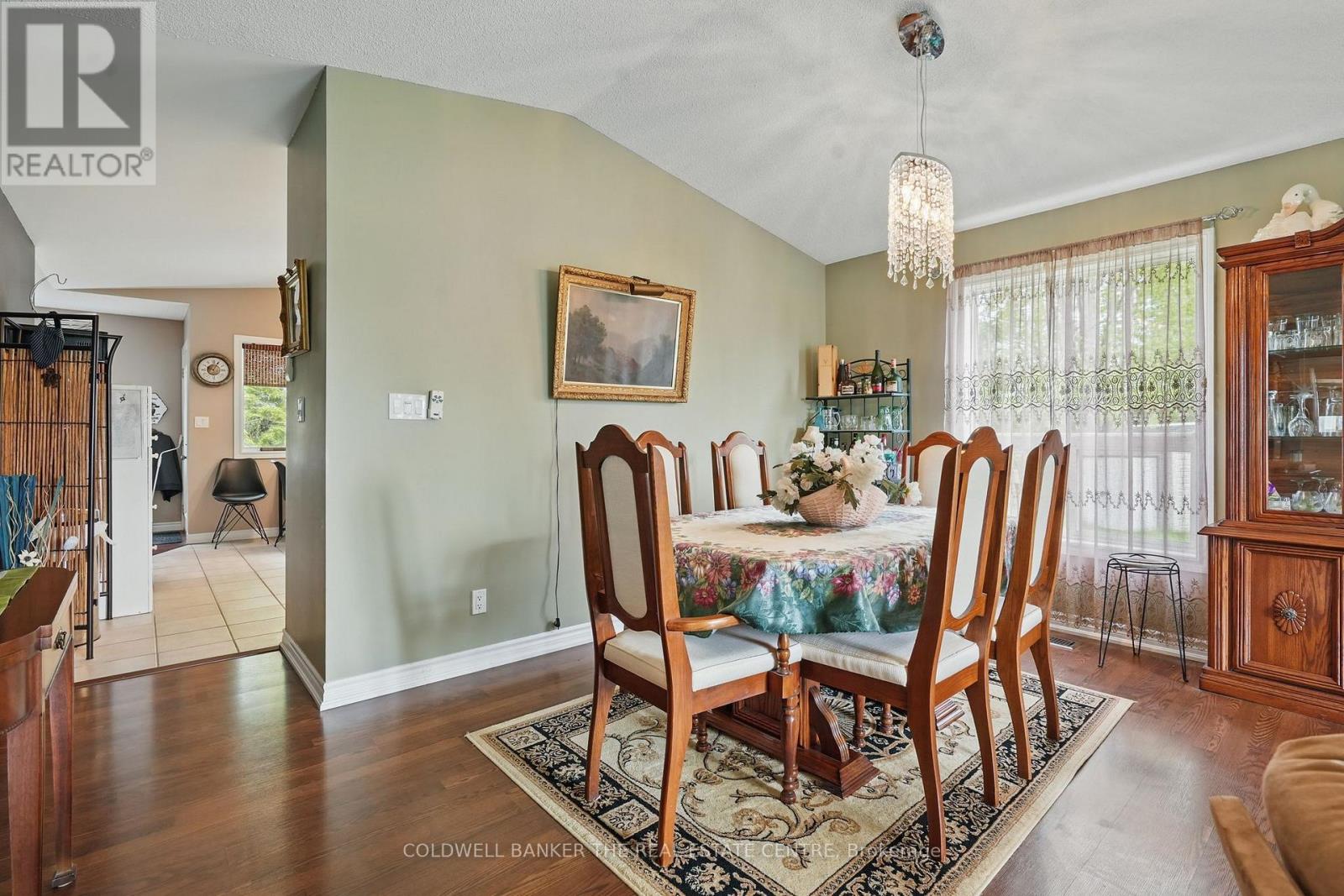 15 Recreation Drive, Innisfil, Ontario  L9S 1N5 - Photo 8 - N12405683