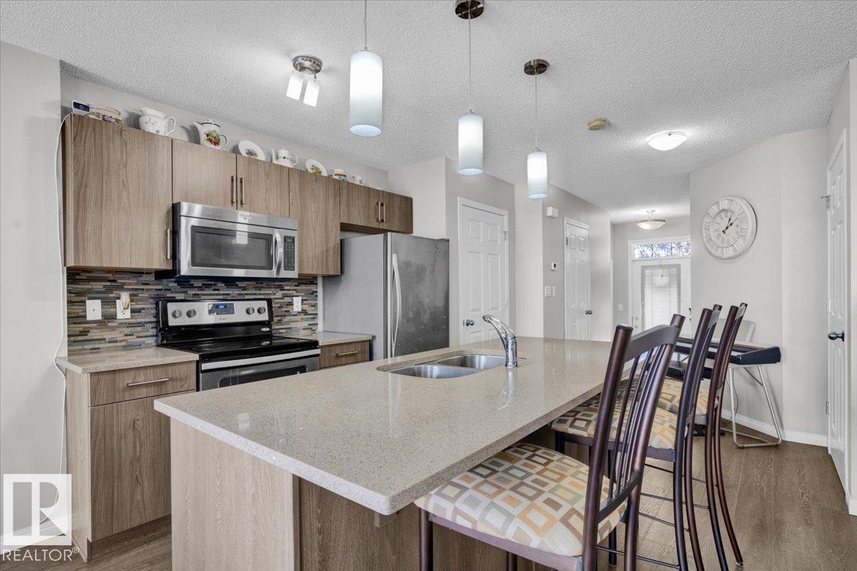 745 Eagleson Cr Nw, Edmonton, Alberta  T6M 0V2 - Photo 12 - E4457931